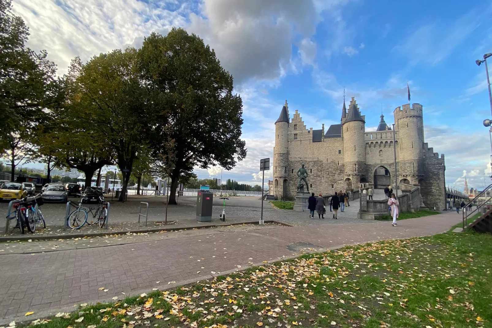 Cozy 1BR City Centre Near Meir Shopping by OneLuxStay - Gebieden zomer 1km