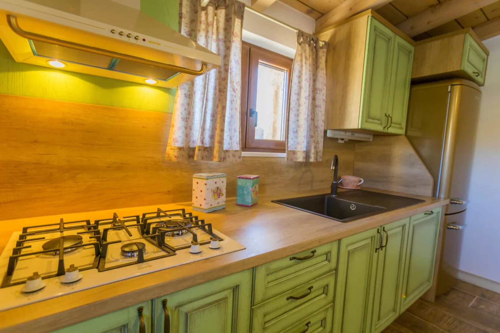 Rustic Villa Fragola with heated pool