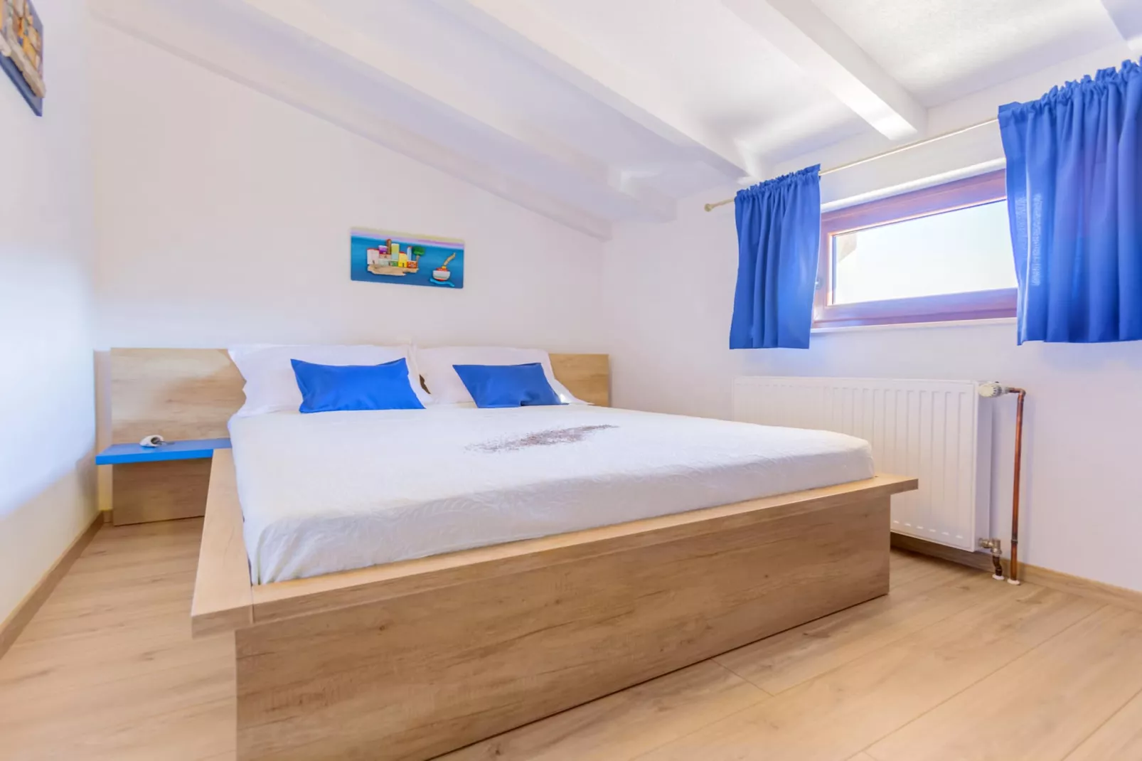 Rustic Villa Fragola with heated pool