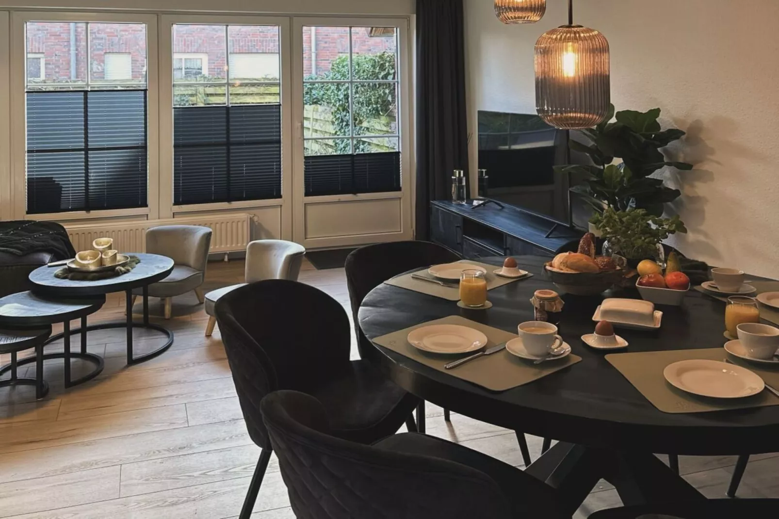 453084 - Eetkamer