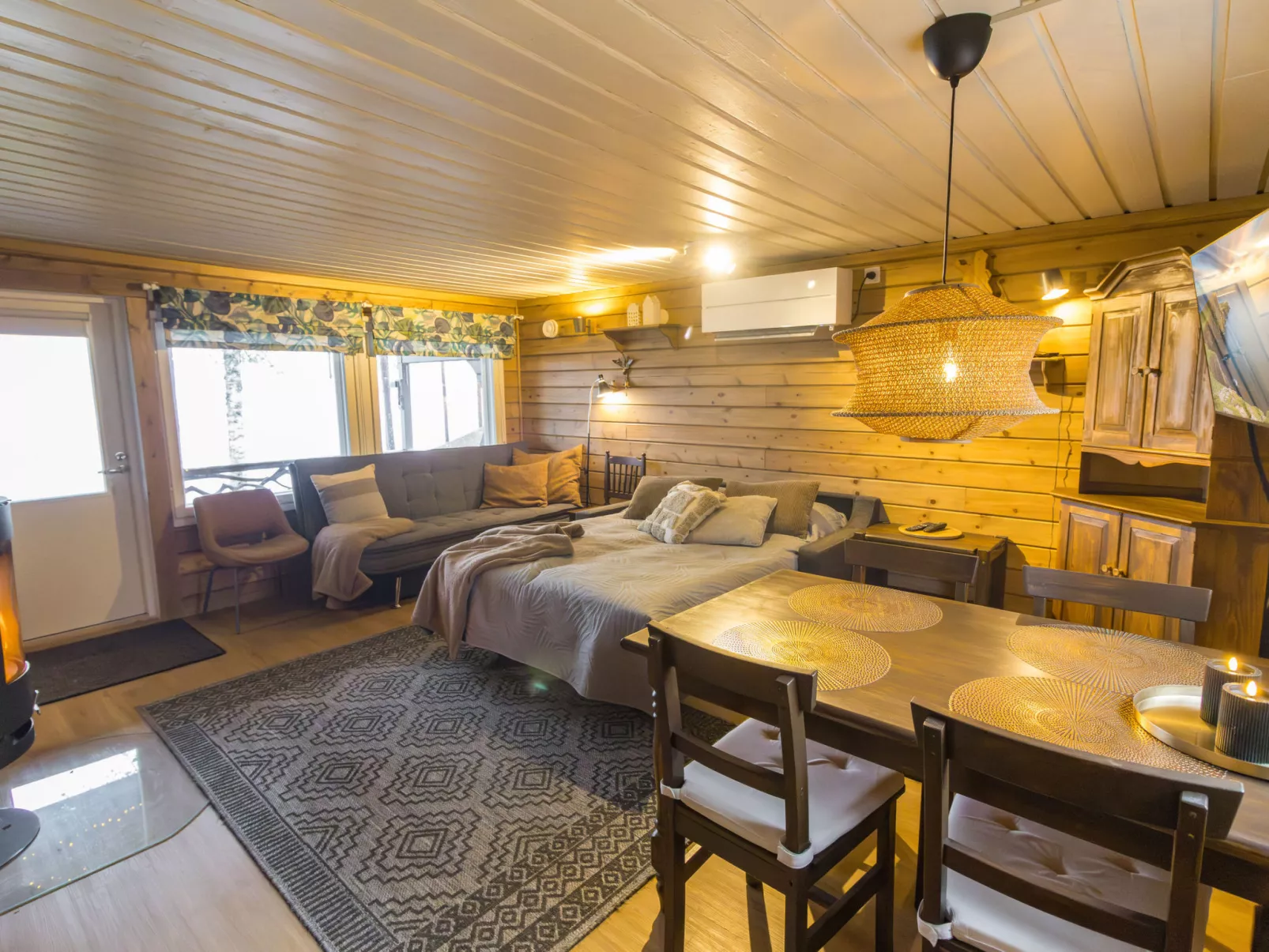 Lystikämän helmi - Binnen