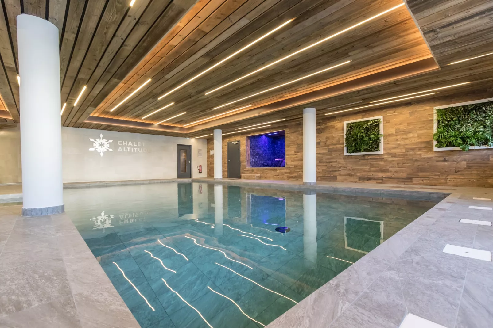 Chalet Altitude Arc 2000 5