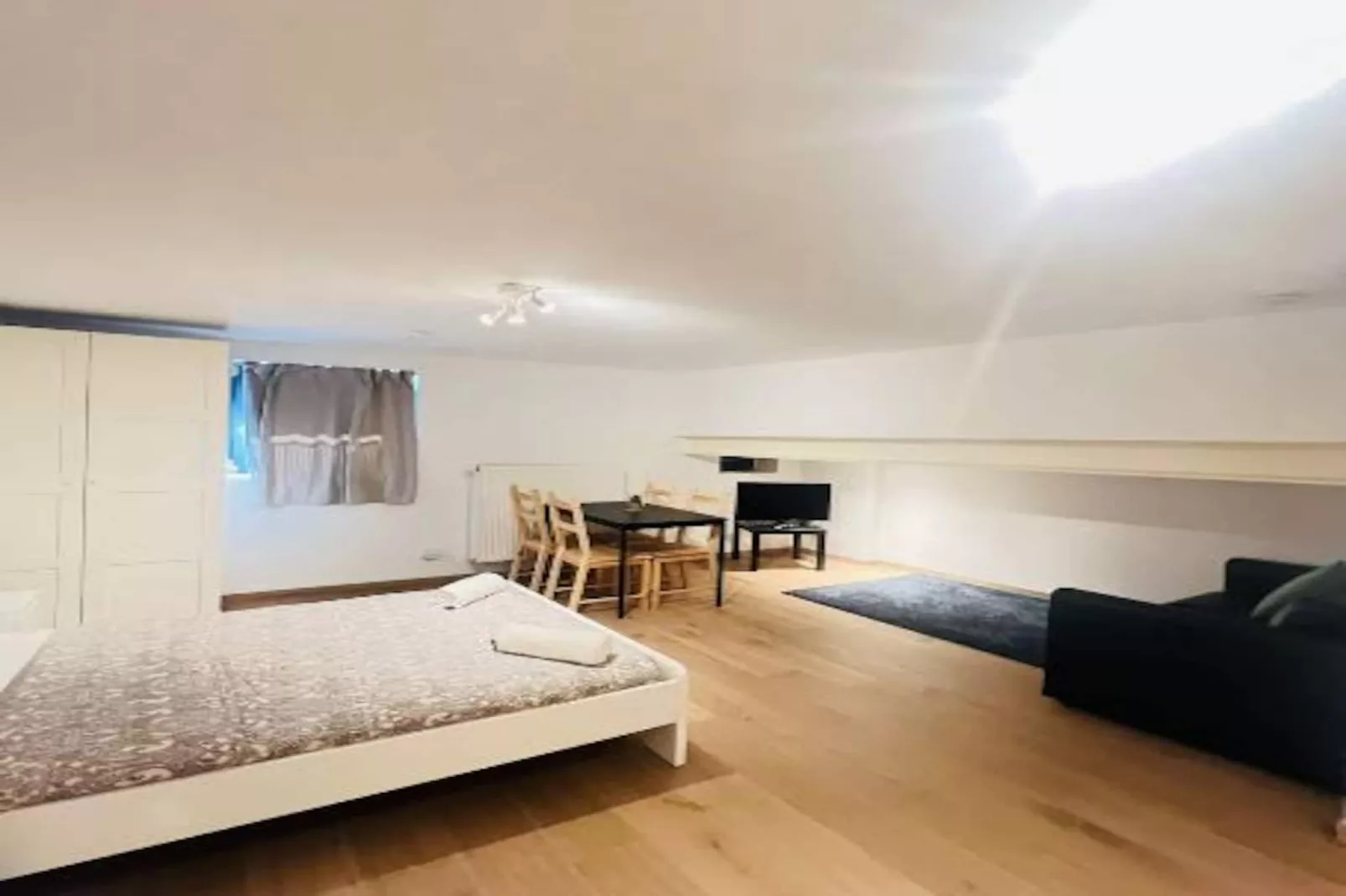 Studio Suite Antwerp Fashion District by OneLuxStay - Slaapkamer