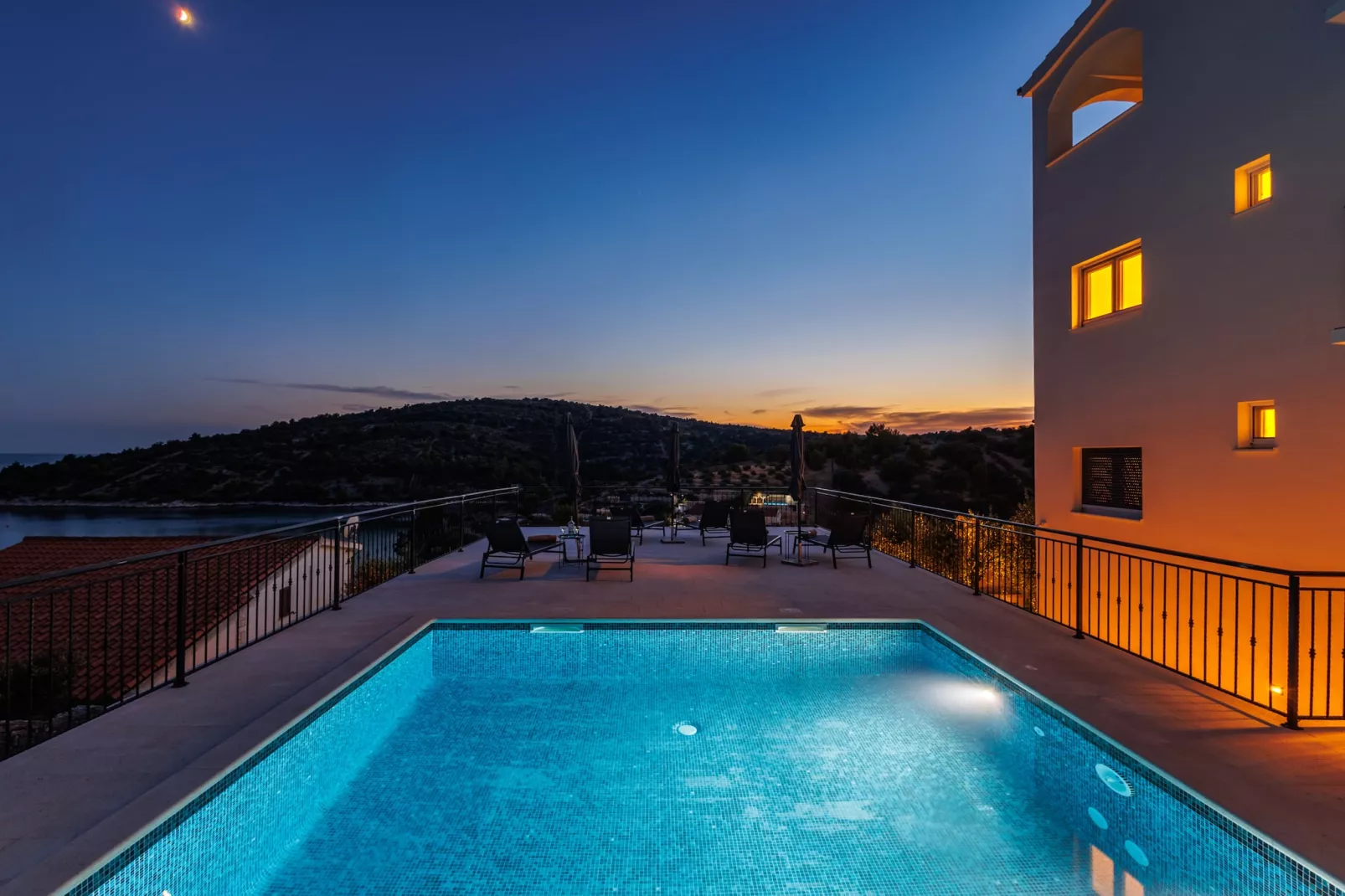 Villa La Fortezza with sea view - Zwembad