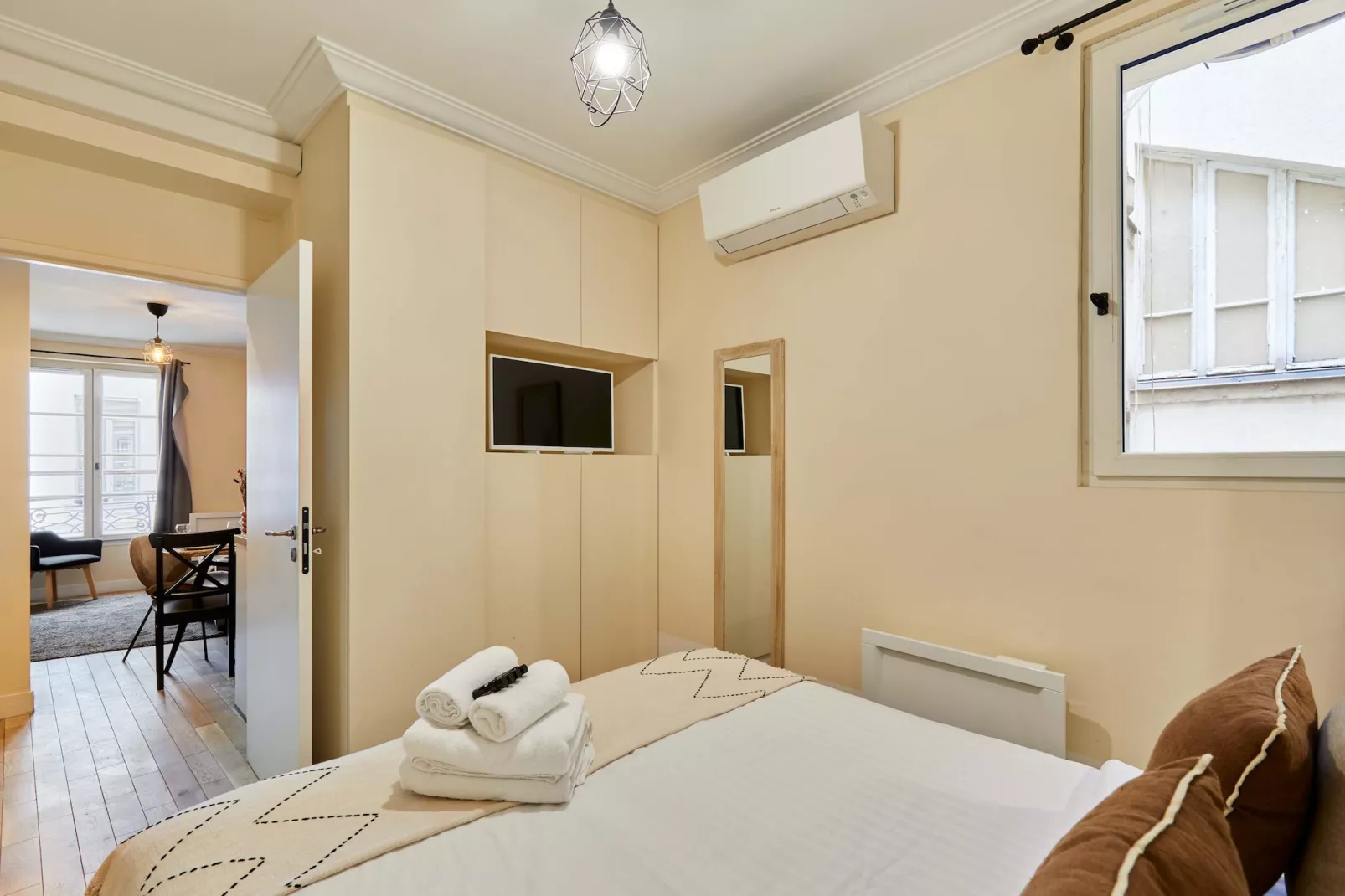 CHENIER 7 NEW 2 - Niet-getagd