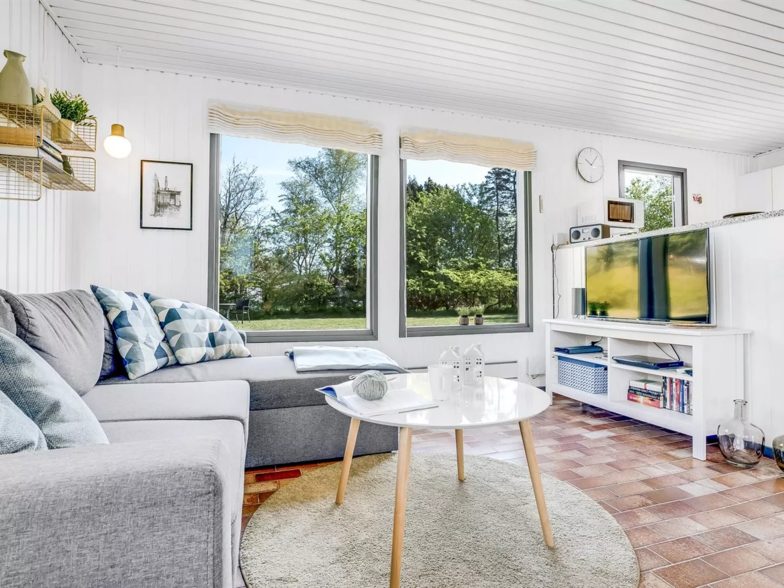 "Lars" - 250m from the sea - Binnen
