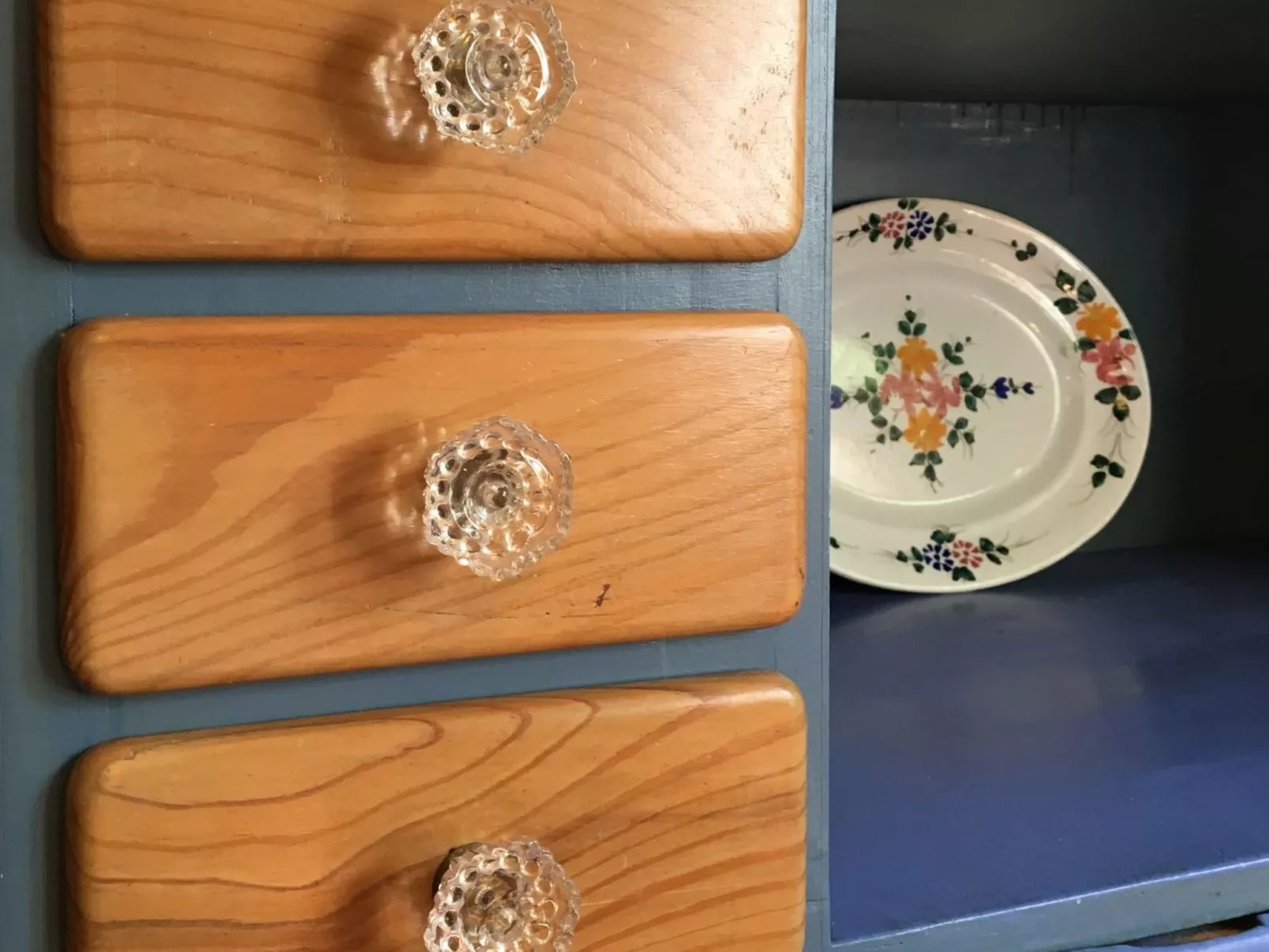 Tenuta "Carrubo" mit Wandkasten - Image-tags.info