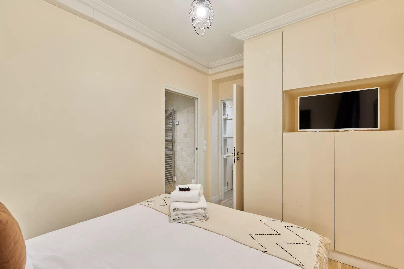 CHENIER 7 NEW 2 - Niet-getagd