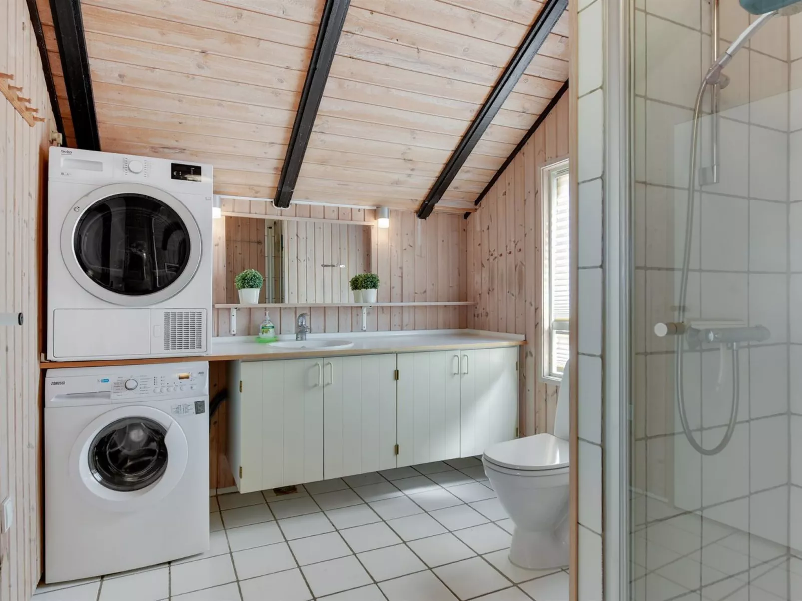 "Thorgot" - 400m from the sea - Binnen