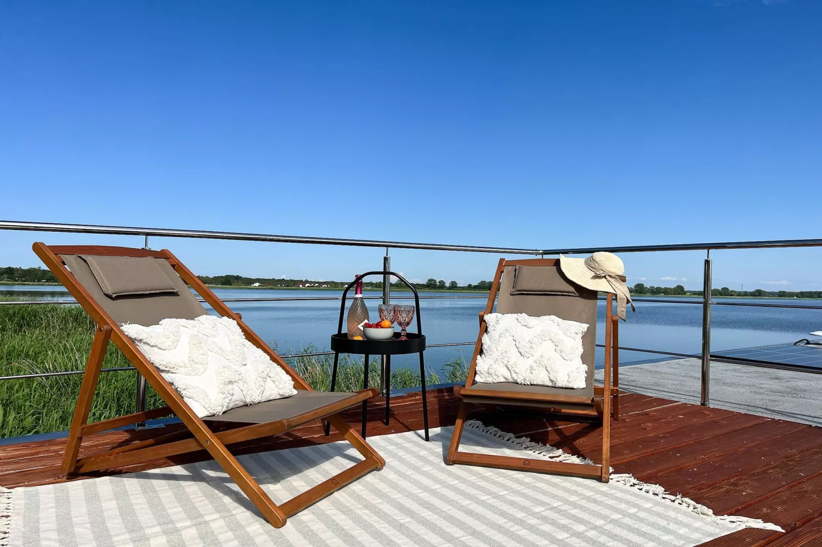 Domek na wodzie dla 2 osób jedna sypialnia - Terrasbalkon