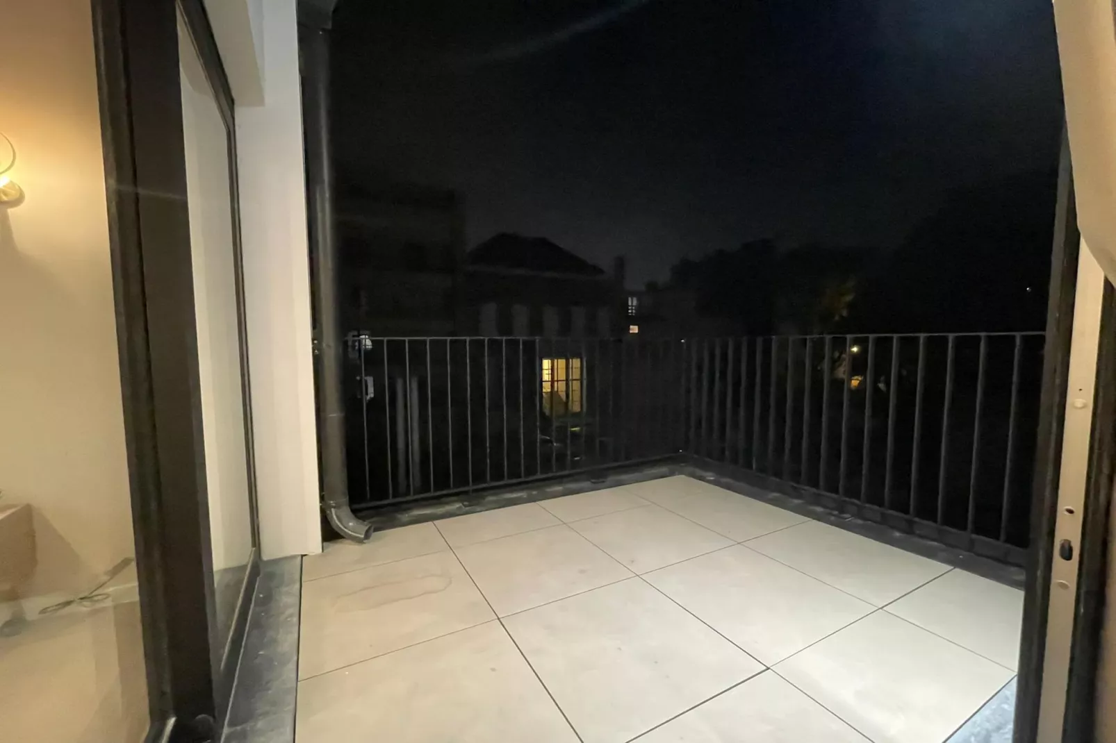 One Lux Stay 3BR / 2BA Antwerp near Central Station - Terrasbalkon