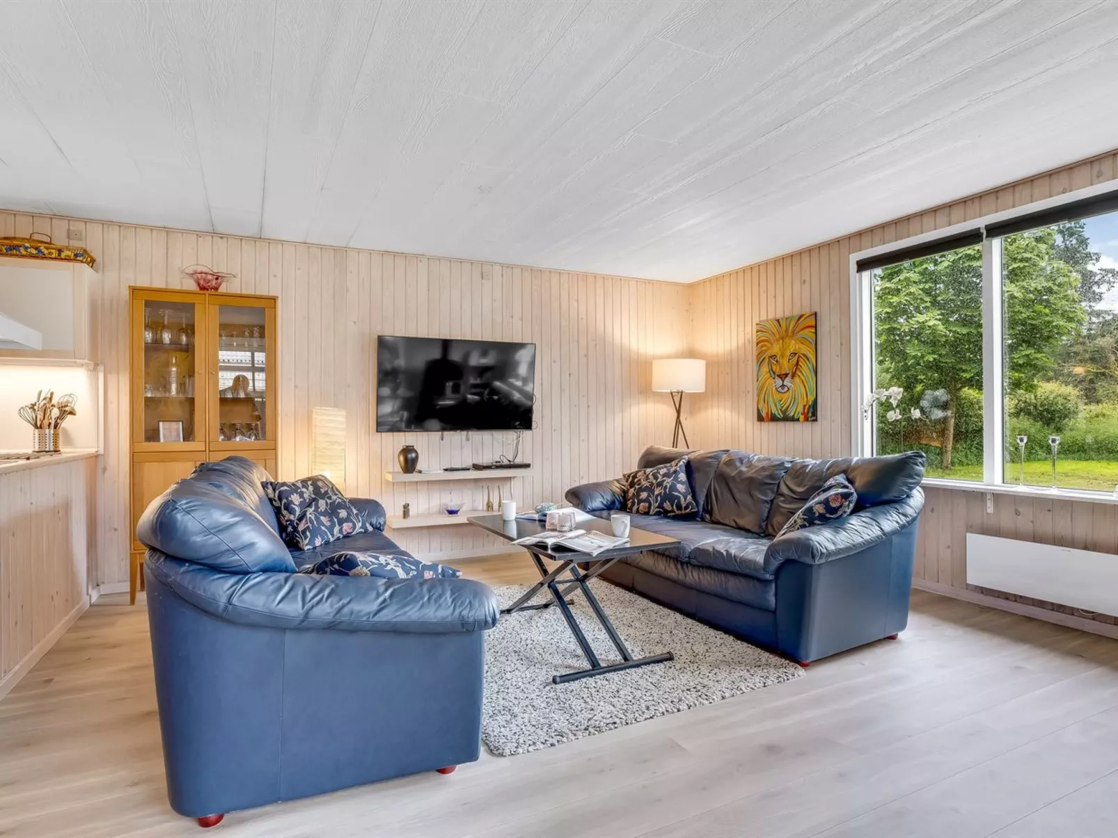 "Dali" - 200m from the sea - Binnen