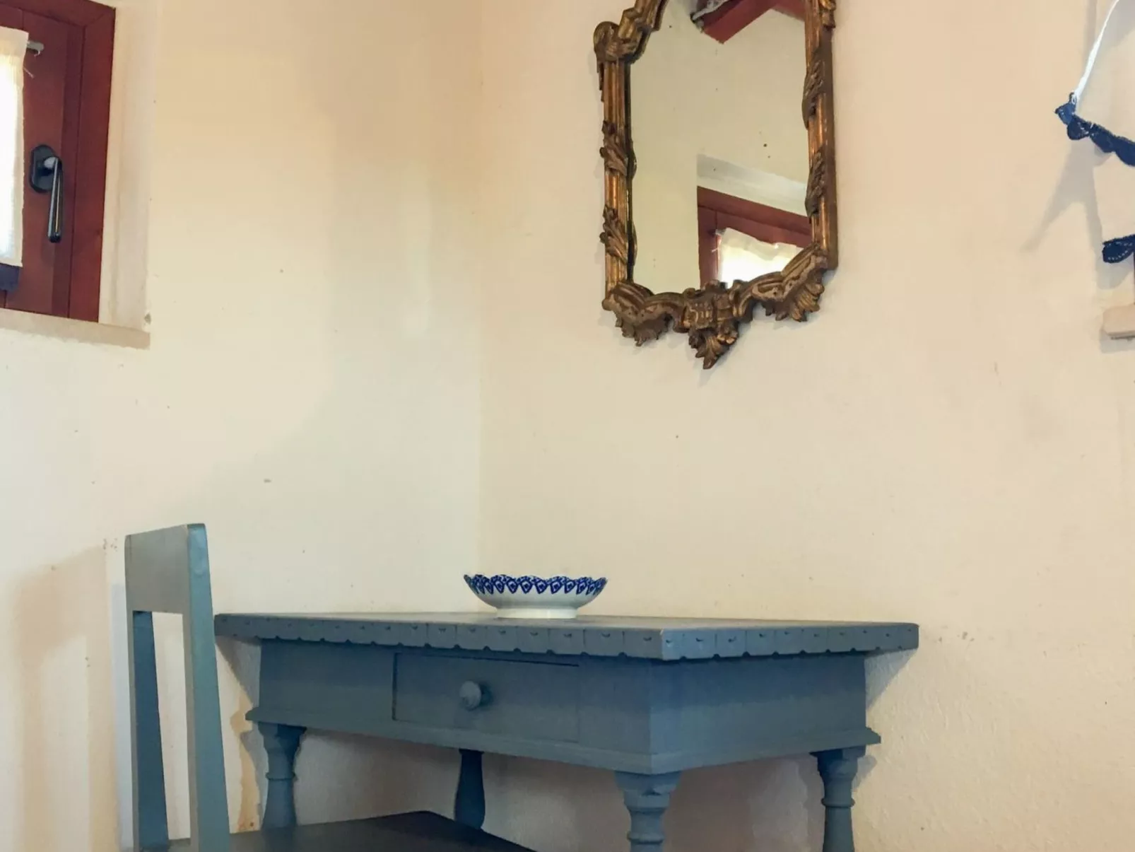 Tenuta "Carrubo" mit Wandkasten - Image-tags.info