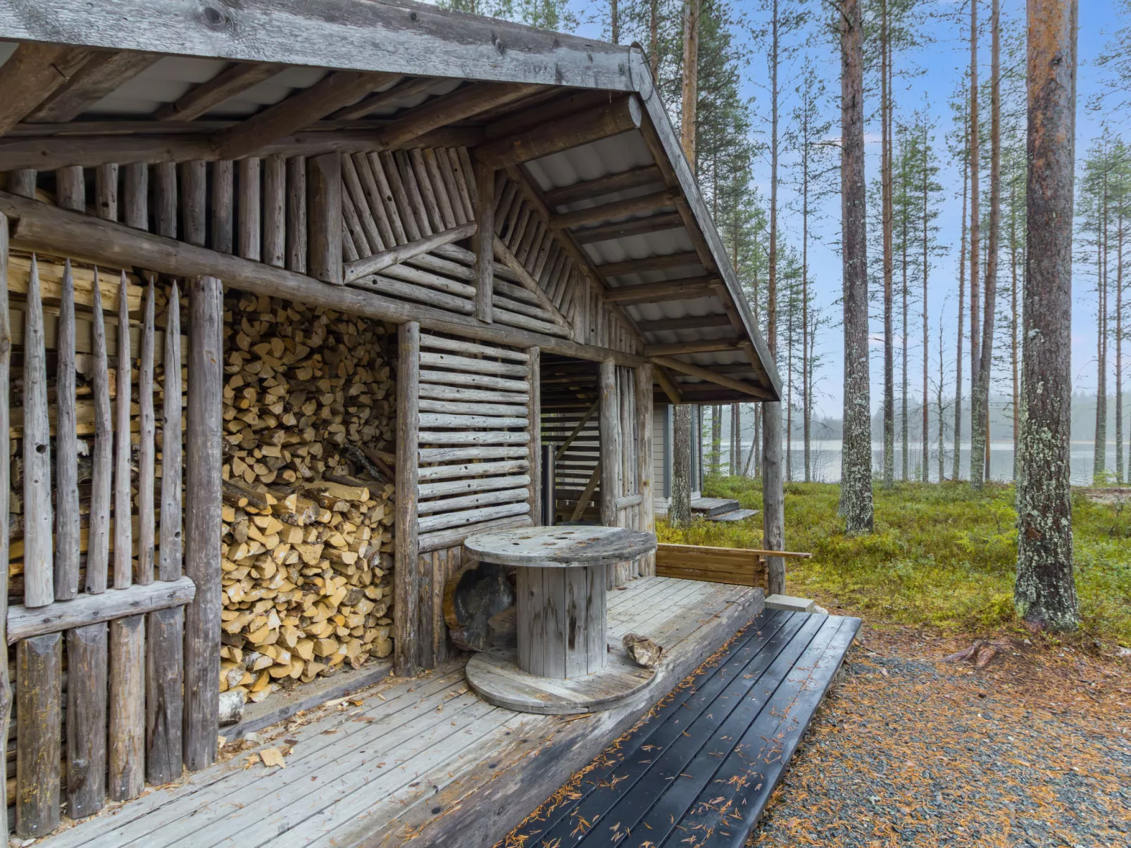 Lystikämän helmi - Binnen