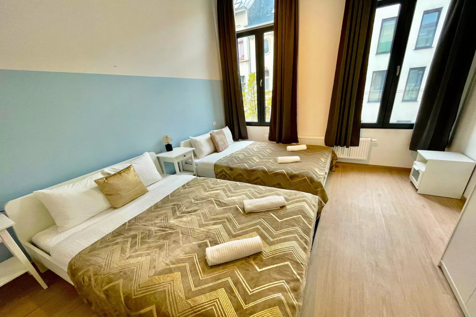 Luxury 2BR 1BA Near Fashion District by OneLuxStay - Slaapkamer