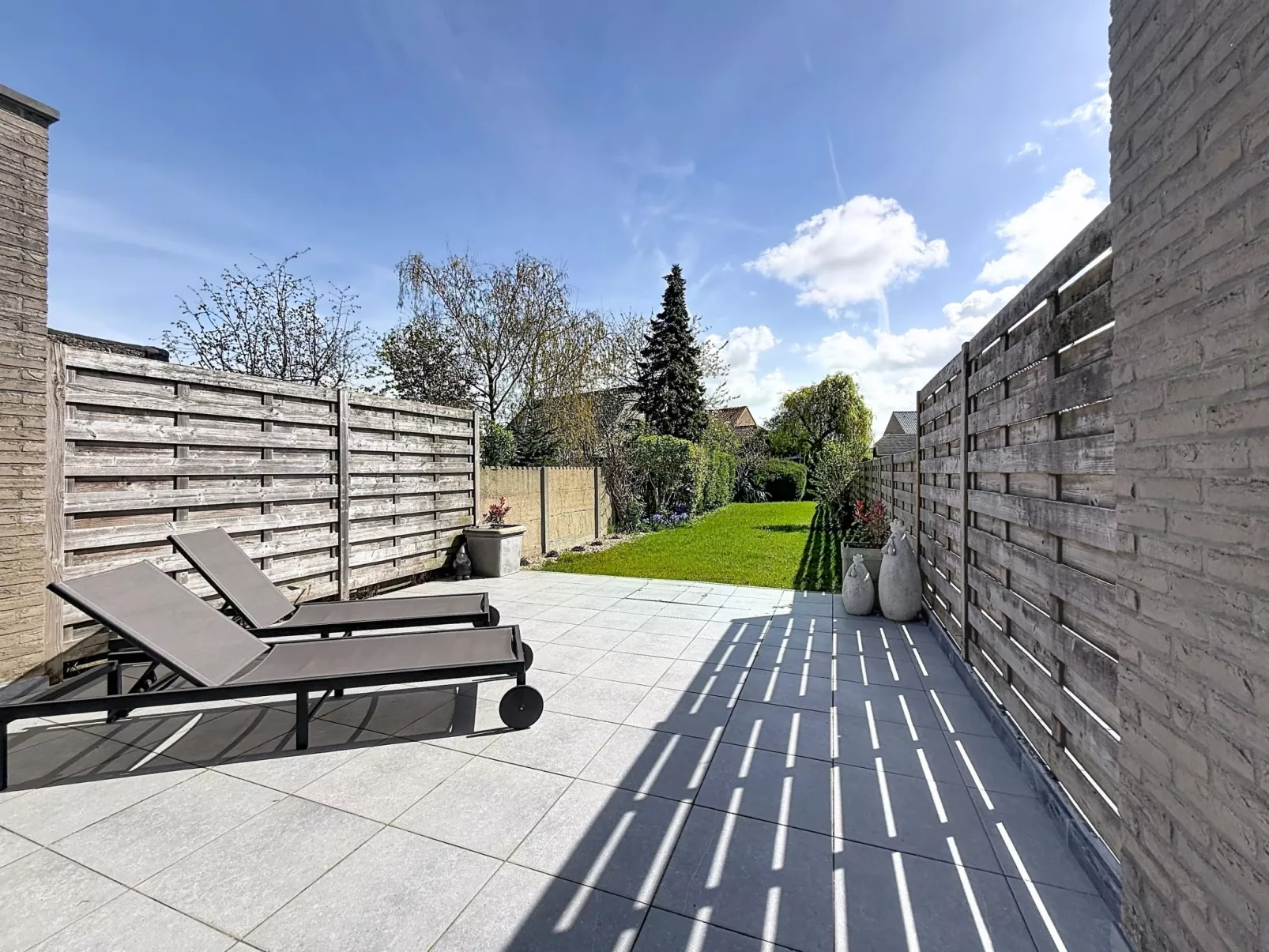 Stella Maris with garage and garden - Buiten