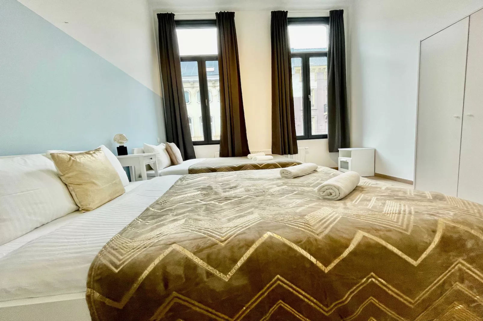 Luxury 2BR 1BA Near Fashion District by OneLuxStay - Slaapkamer