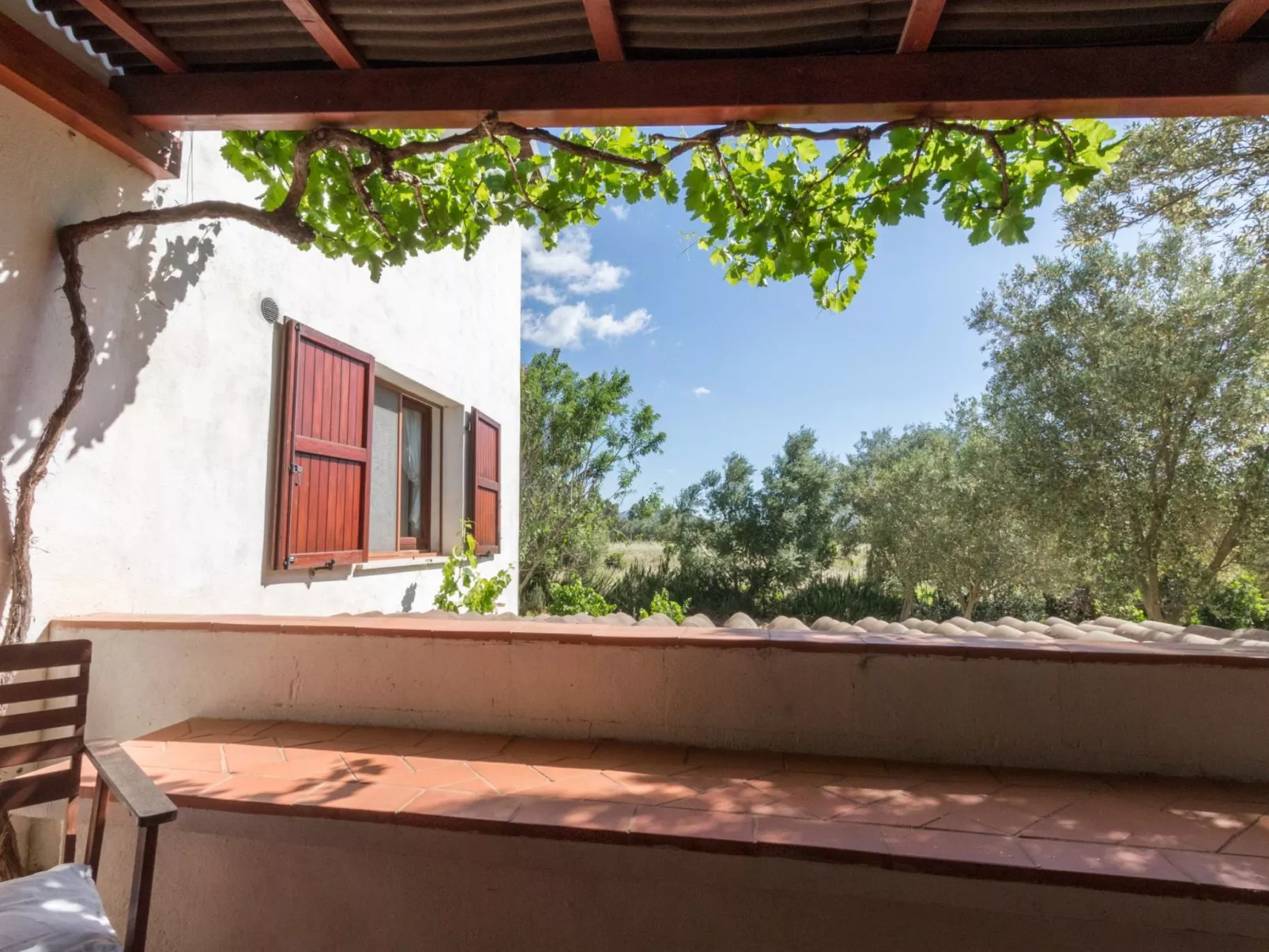 Tenuta "Carrubo" mit Wandkasten - Image-tags.info