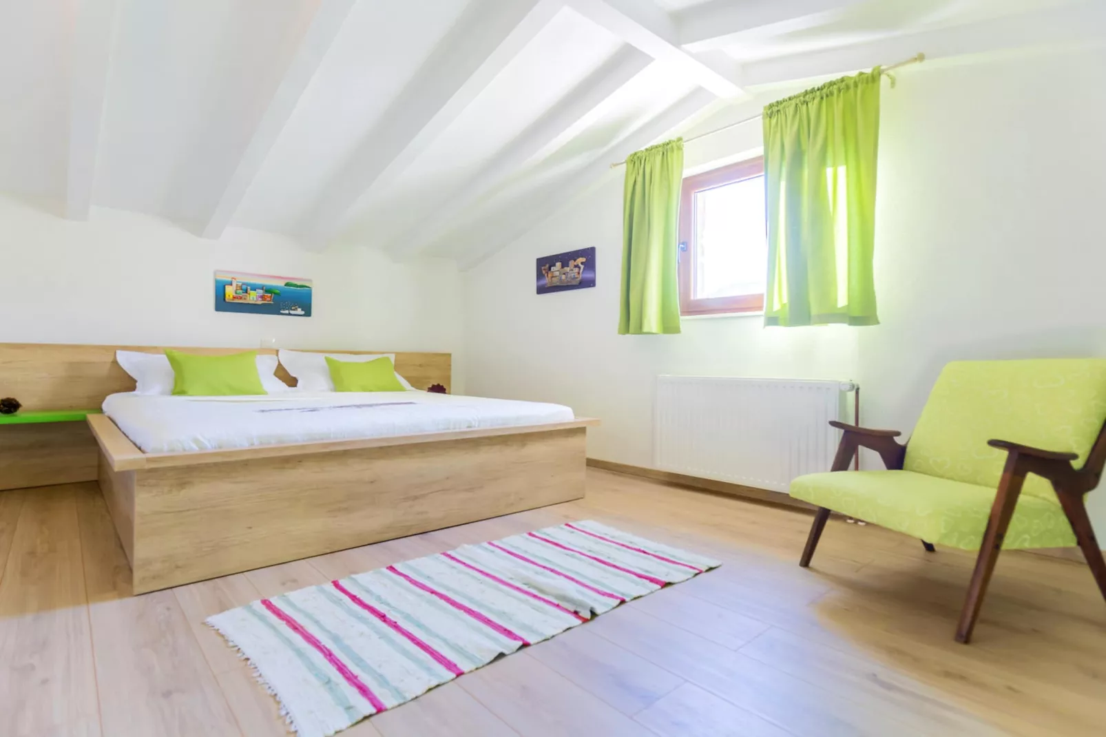 Rustic Villa Fragola with heated pool - Slaapkamer