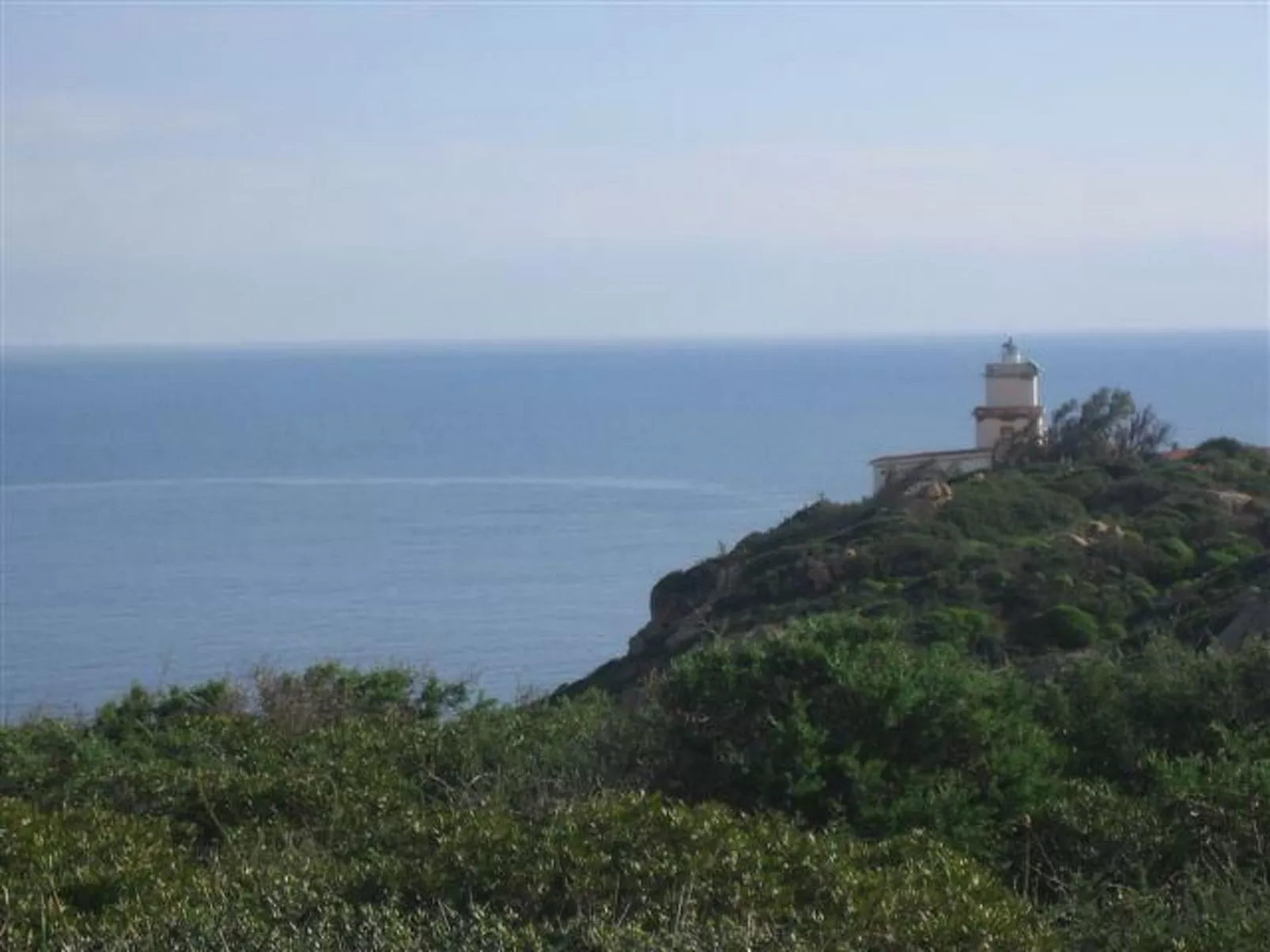 Tenuta "Carrubo" mit Wandkasten - Image-tags.info