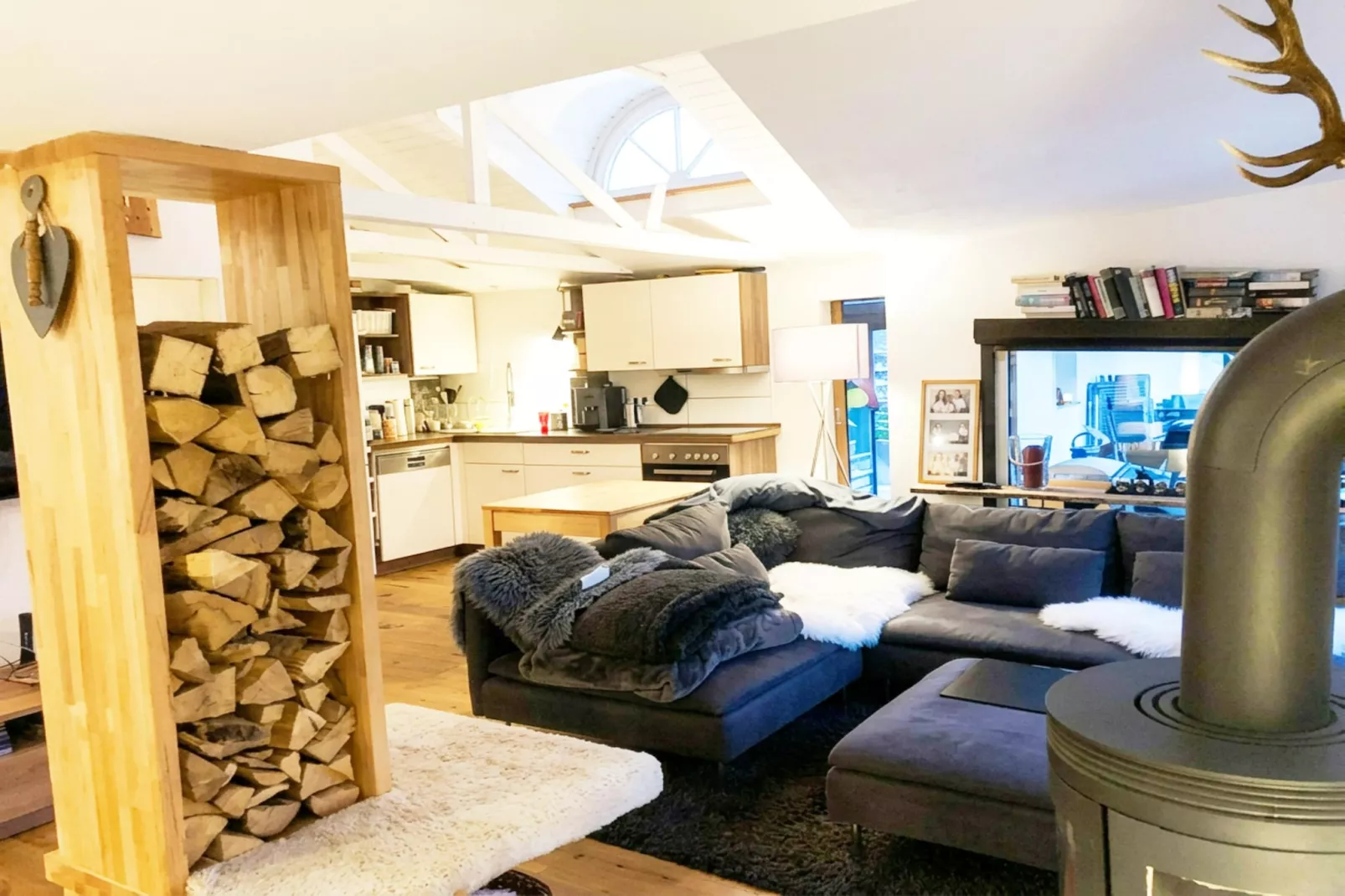 Modernes FERIENHAUS ALLRODE mit Wellness