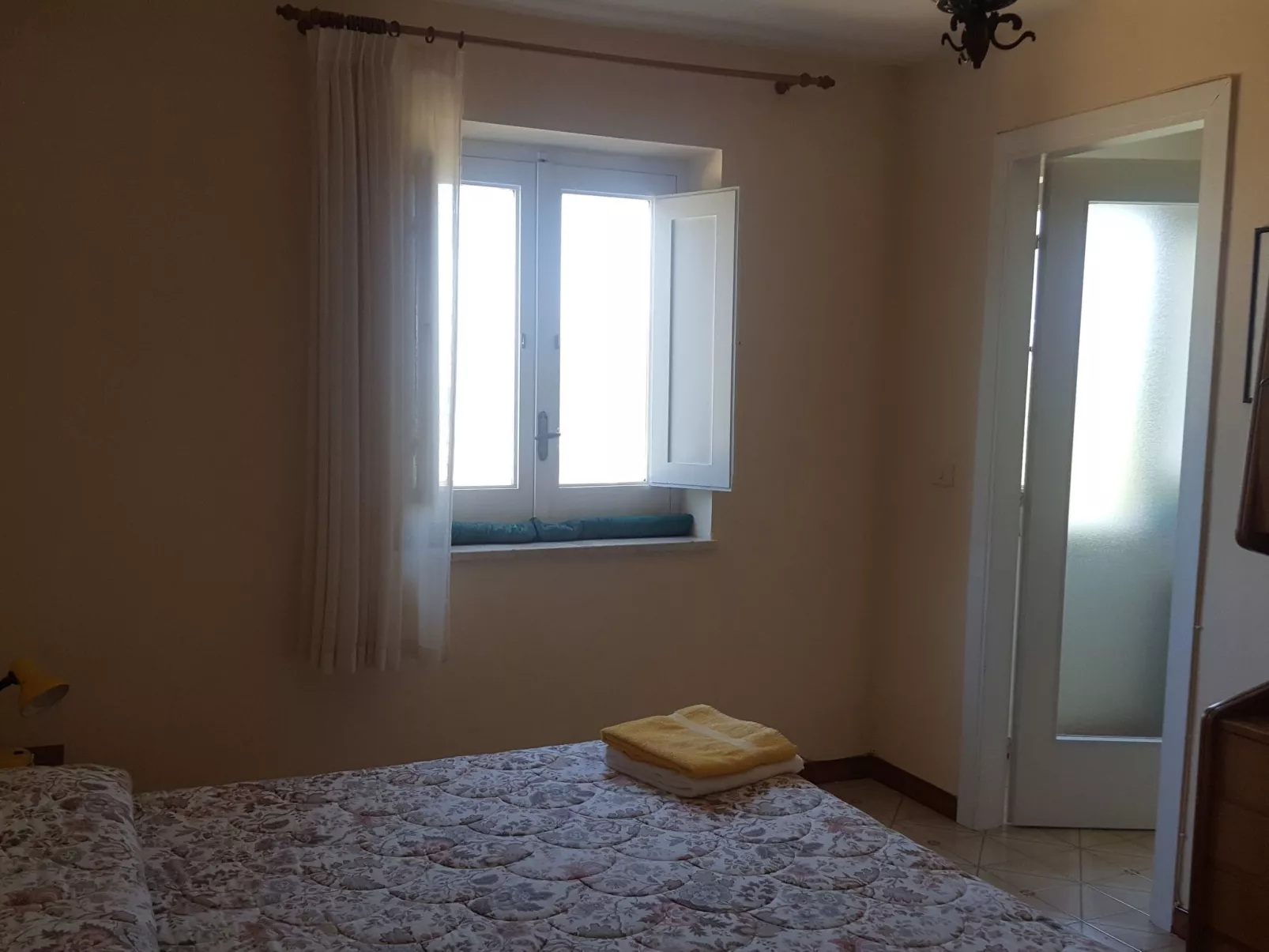 Kleine Wohnung auf einem Bauernhof - Binnen
