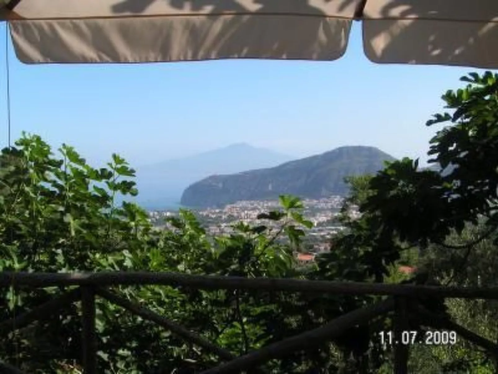 Studio" mit Blick auf den Golf von Neapel - Buiten