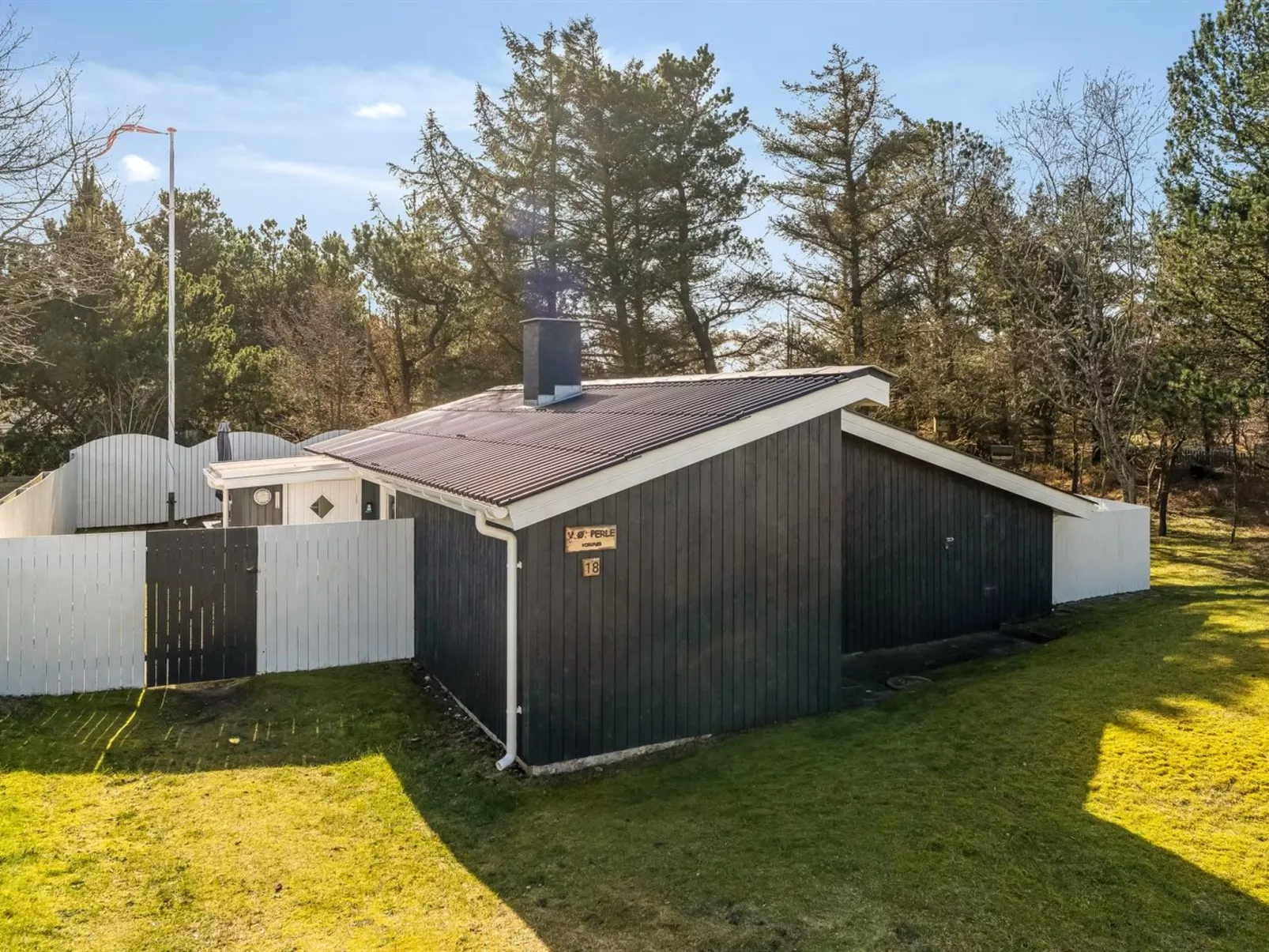 "Thorsmod" - 1.8km from the sea