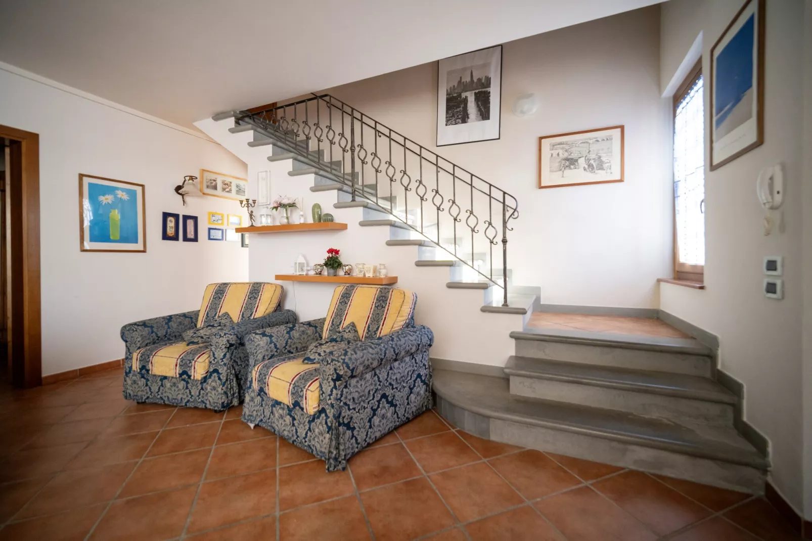Villa a Loro Ciuffenna - Woonkamer
