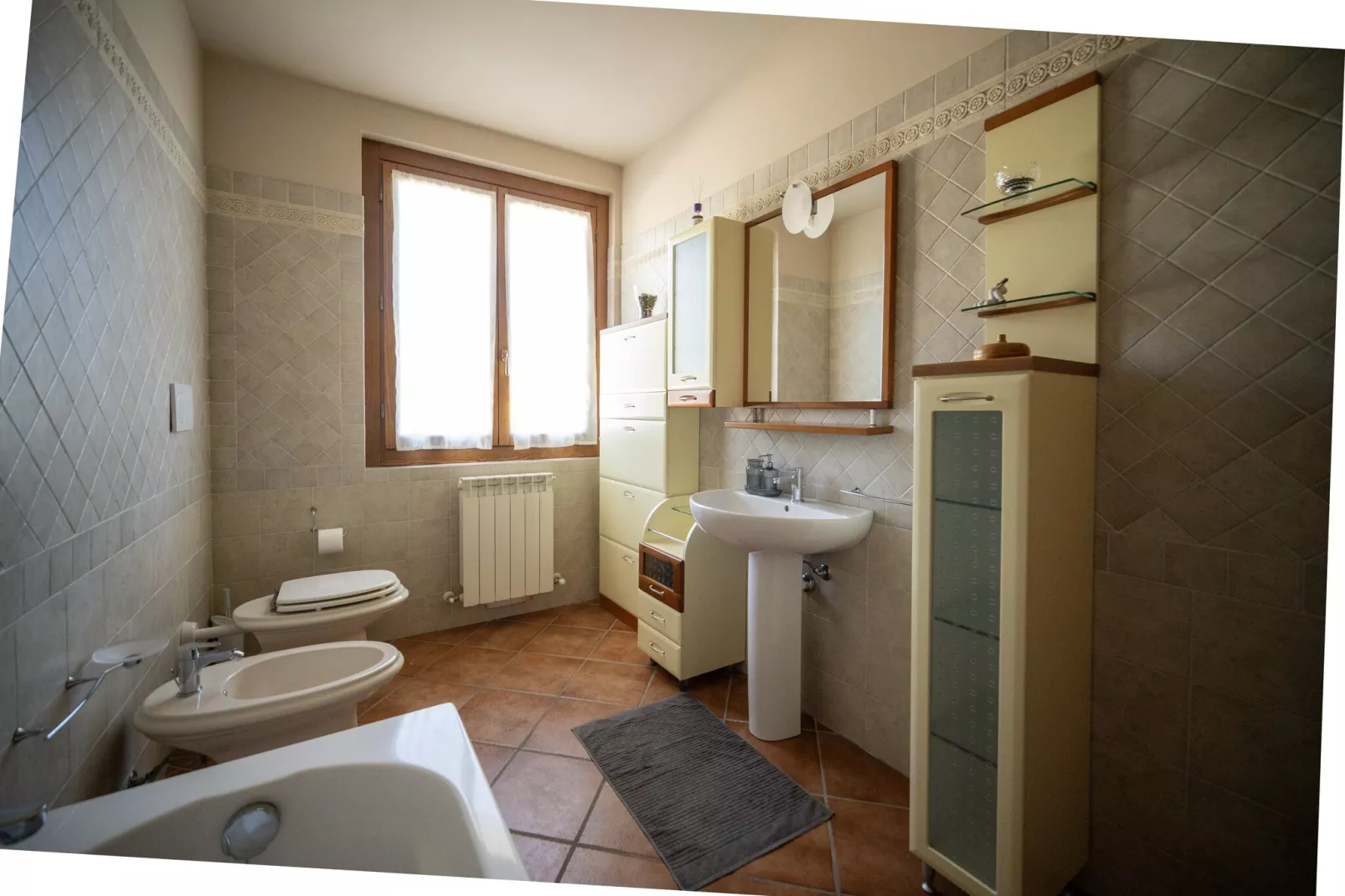 Villa a Loro Ciuffenna - Badkamer