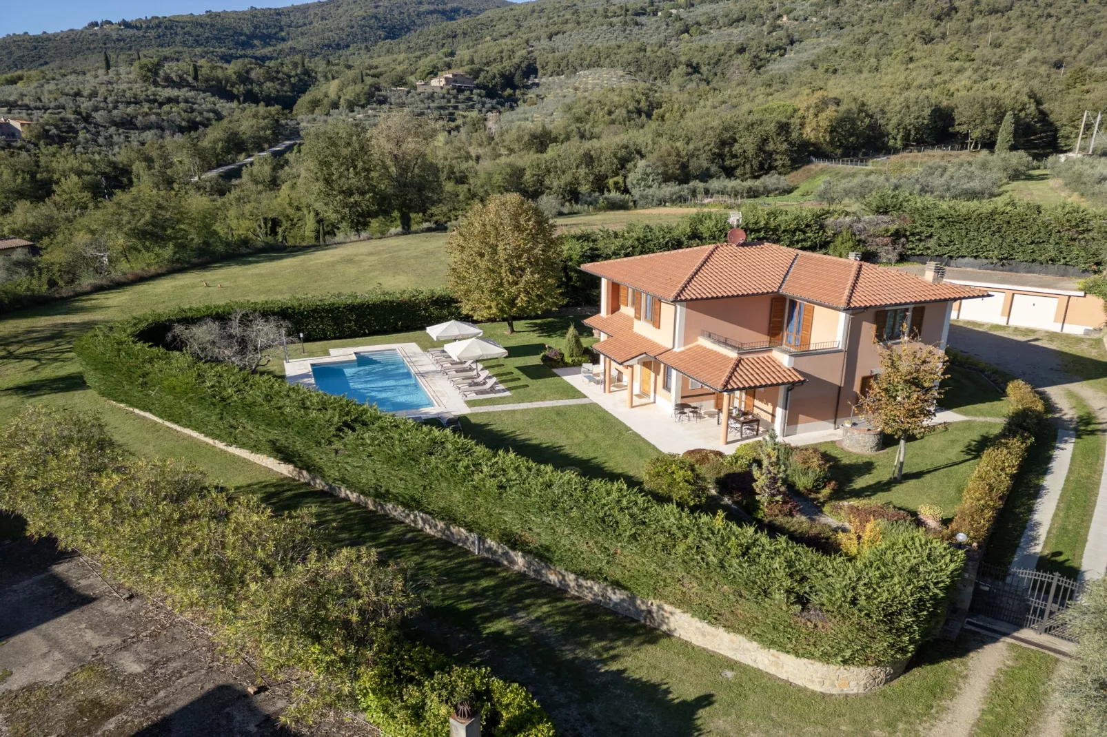 Otto a Loro Ciuffenna