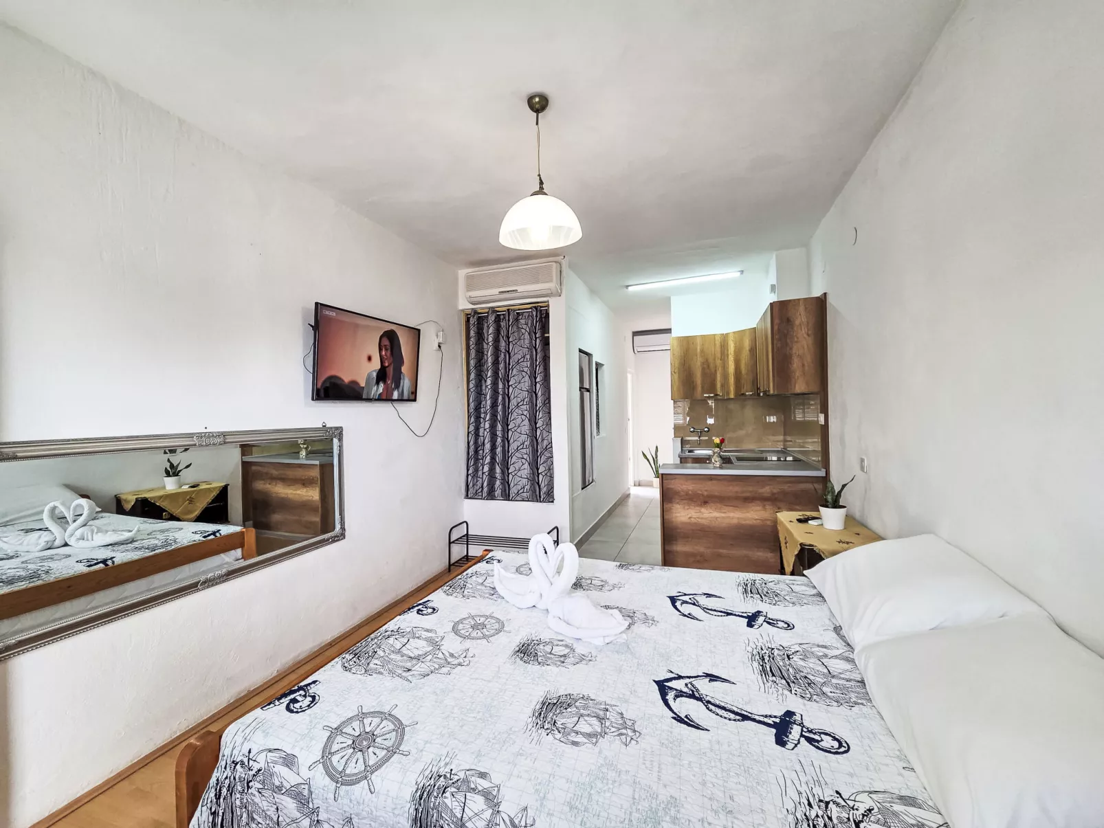 "Martina" direkt am Wasser - Binnen