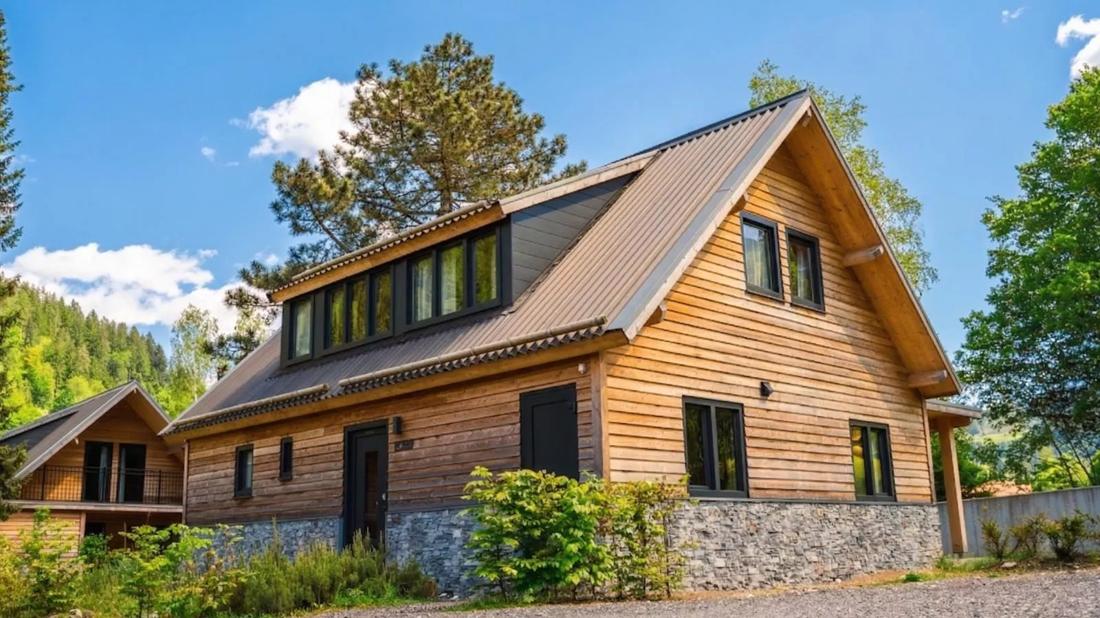 Alpenchalet am See - Buitenkant zomer