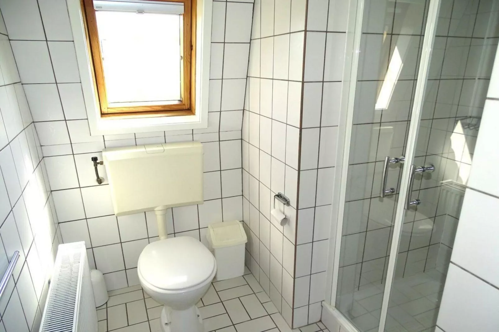 Schoneveld 36 Zeester Breskens - Badkamer