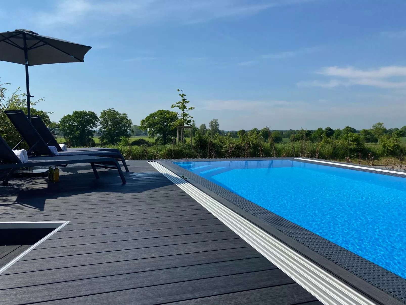 Hey Beachvilla - Buiten