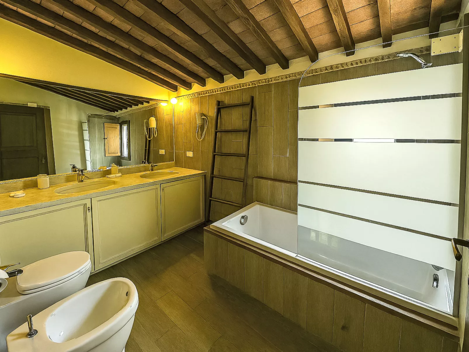 Il canto dei merli - Binnen