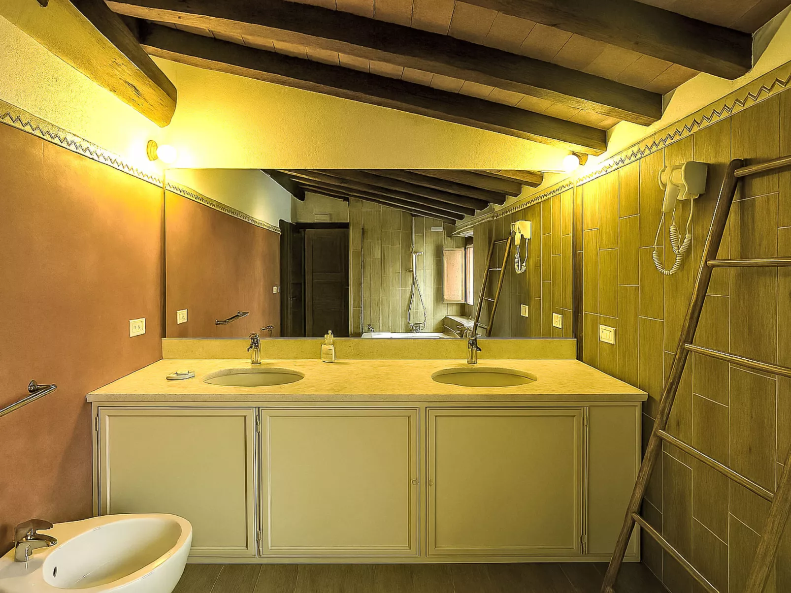 Il canto dei merli - Binnen