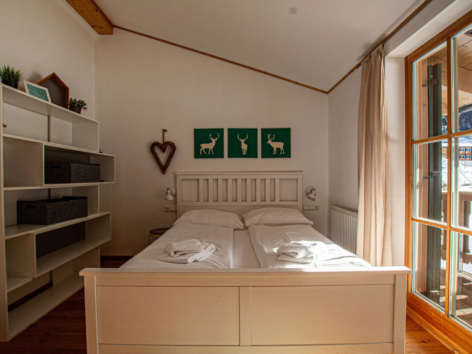 Lodge Enzian 194 im Tauerndorf Enzingerboden - Binnen