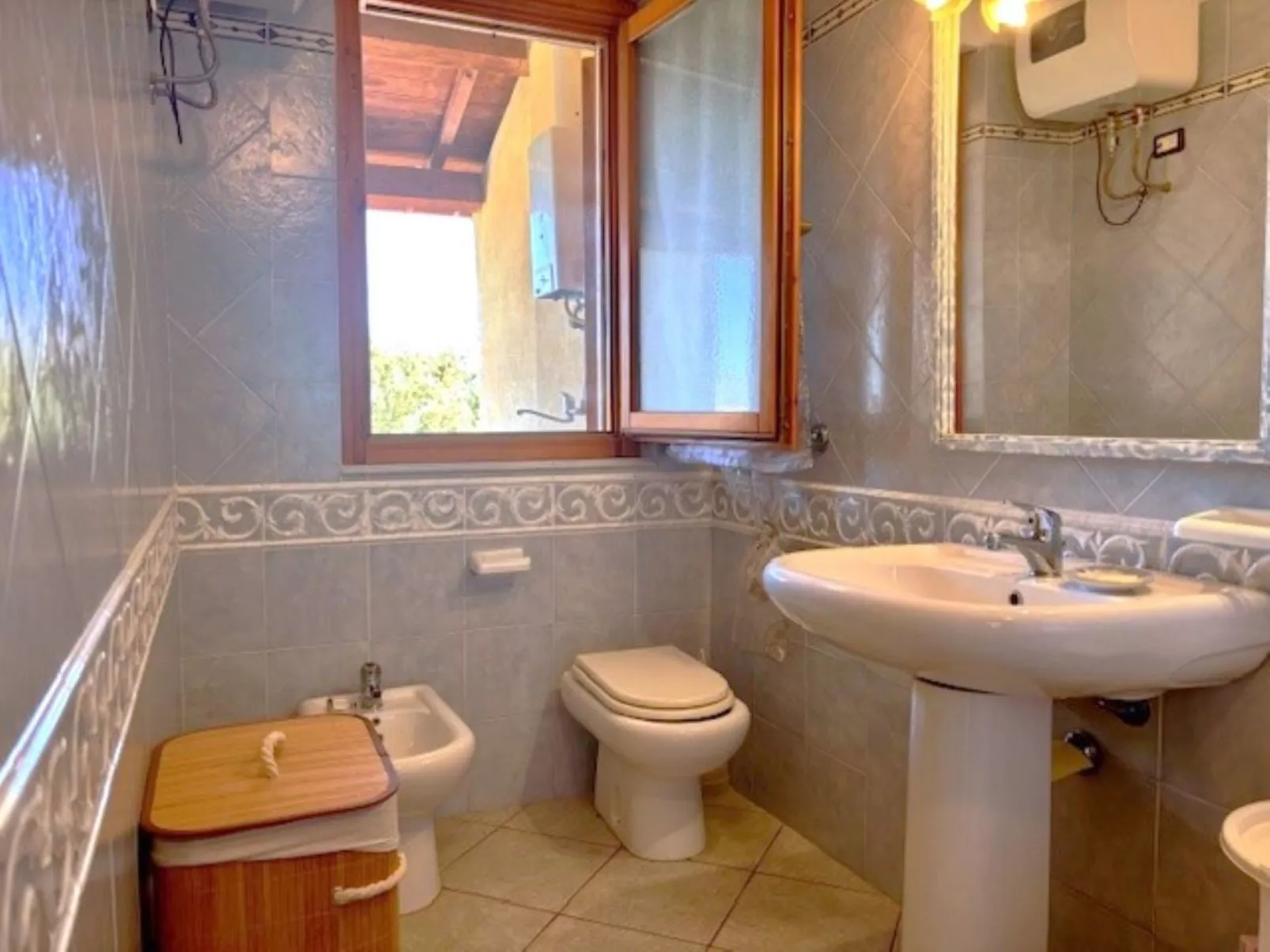 La Casa del Sorriso - Binnen