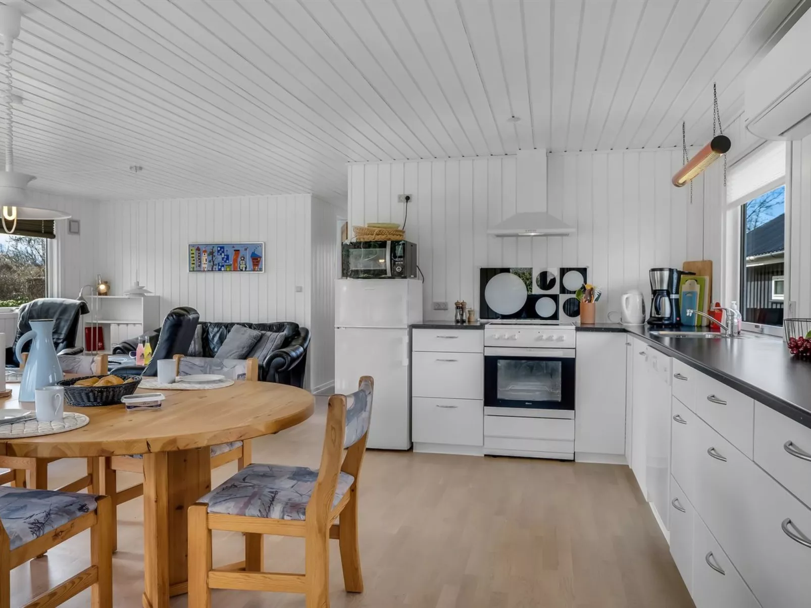 "Jytte" - 800m to the fjord - Binnen