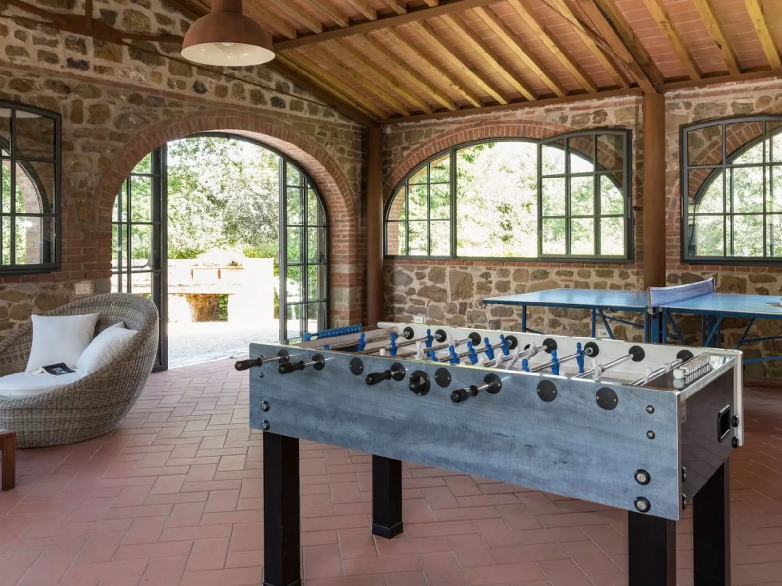 Wohnung in Bucine mit Großem Garten - Binnen