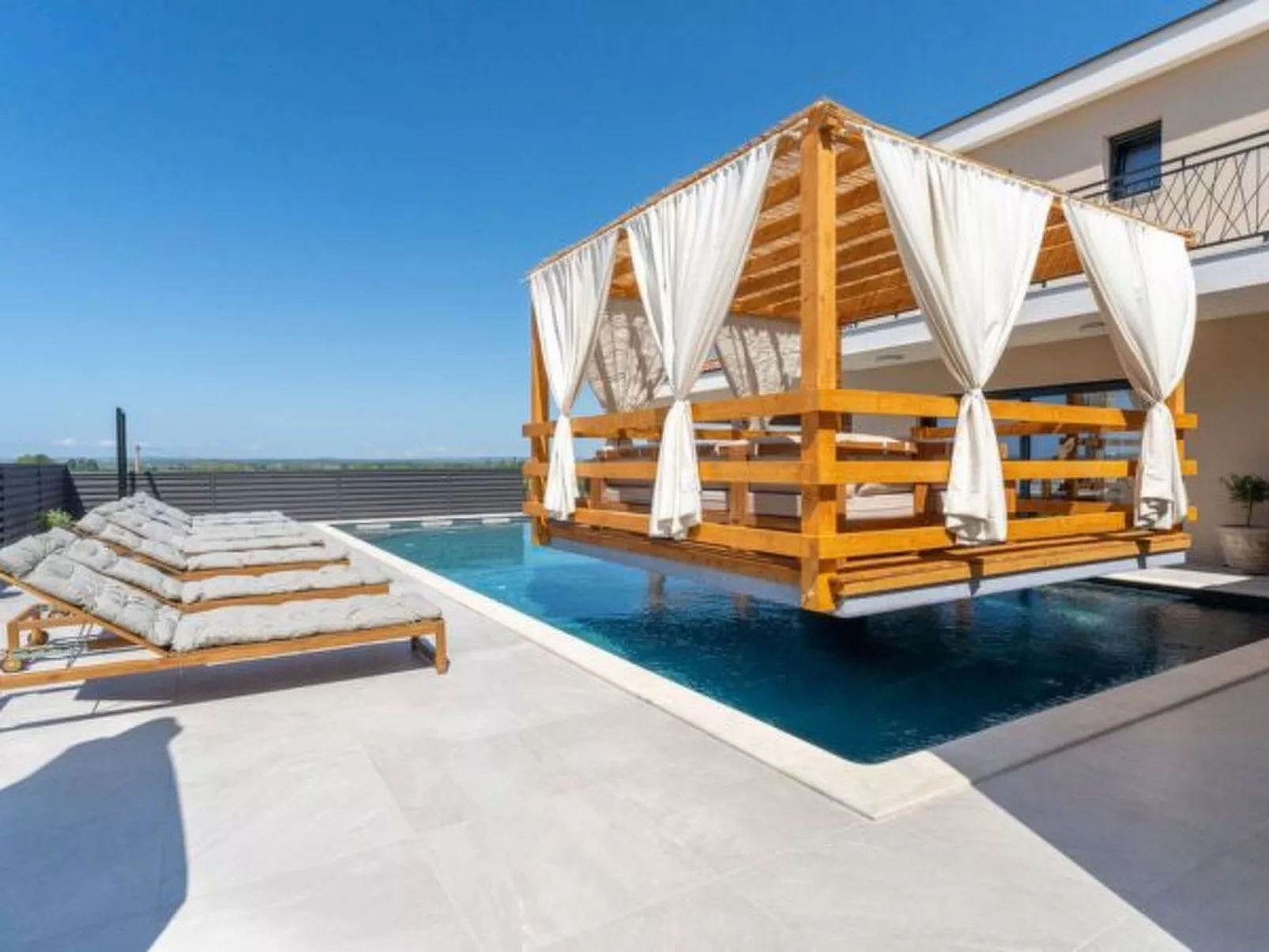 Magnificent Villa Oasis with extra large heated po - Image-tags.info