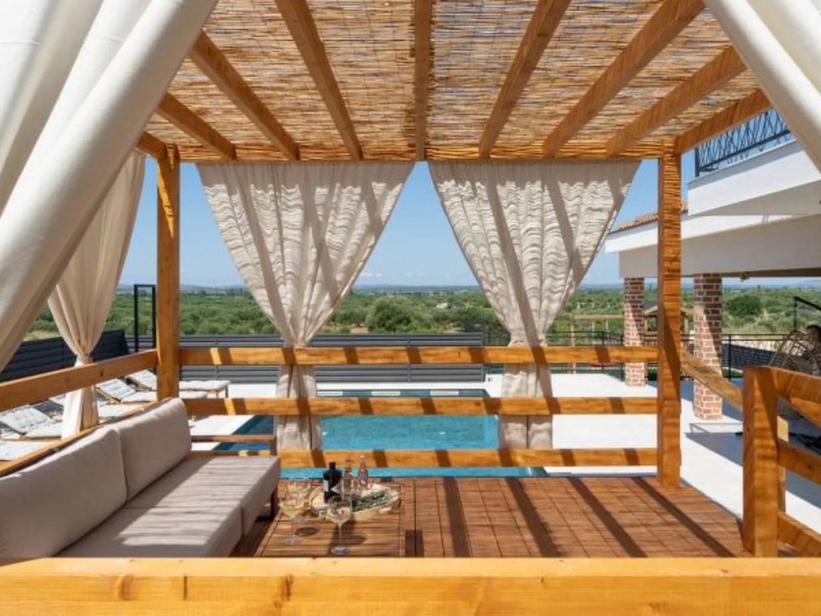 Magnificent Villa Oasis with extra large heated po - Image-tags.info