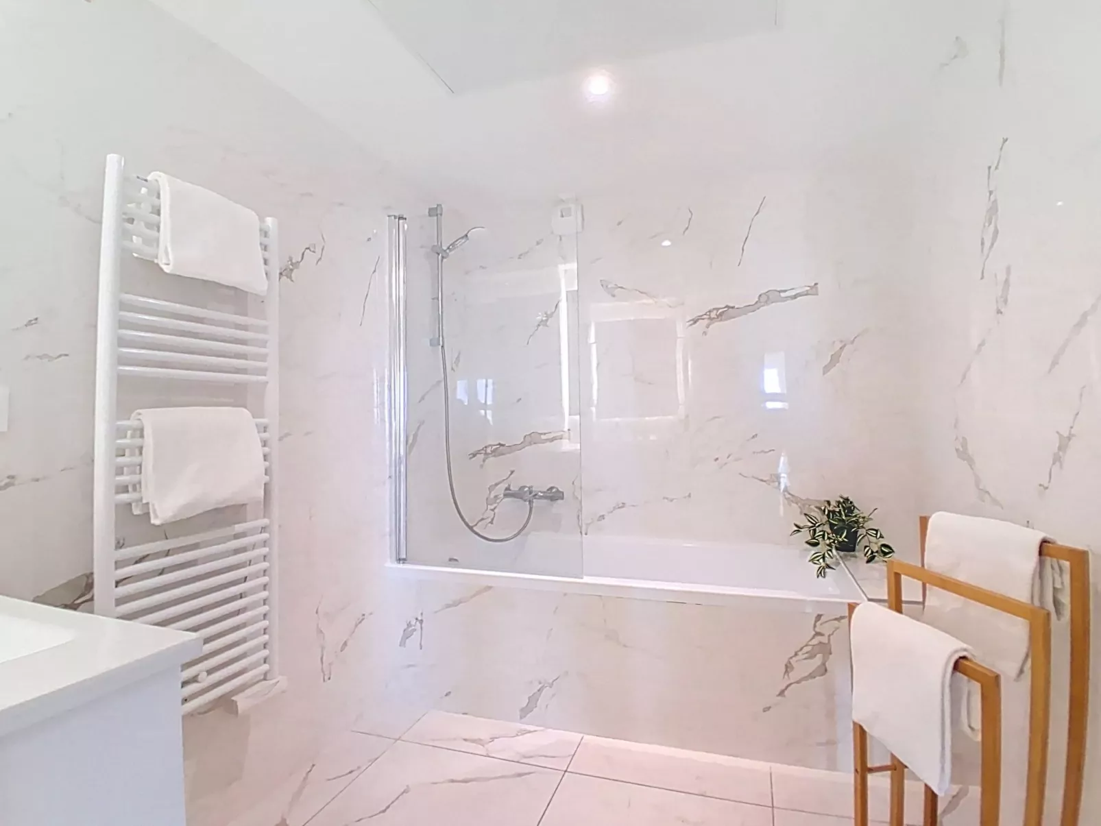 Seaside View - Binnen