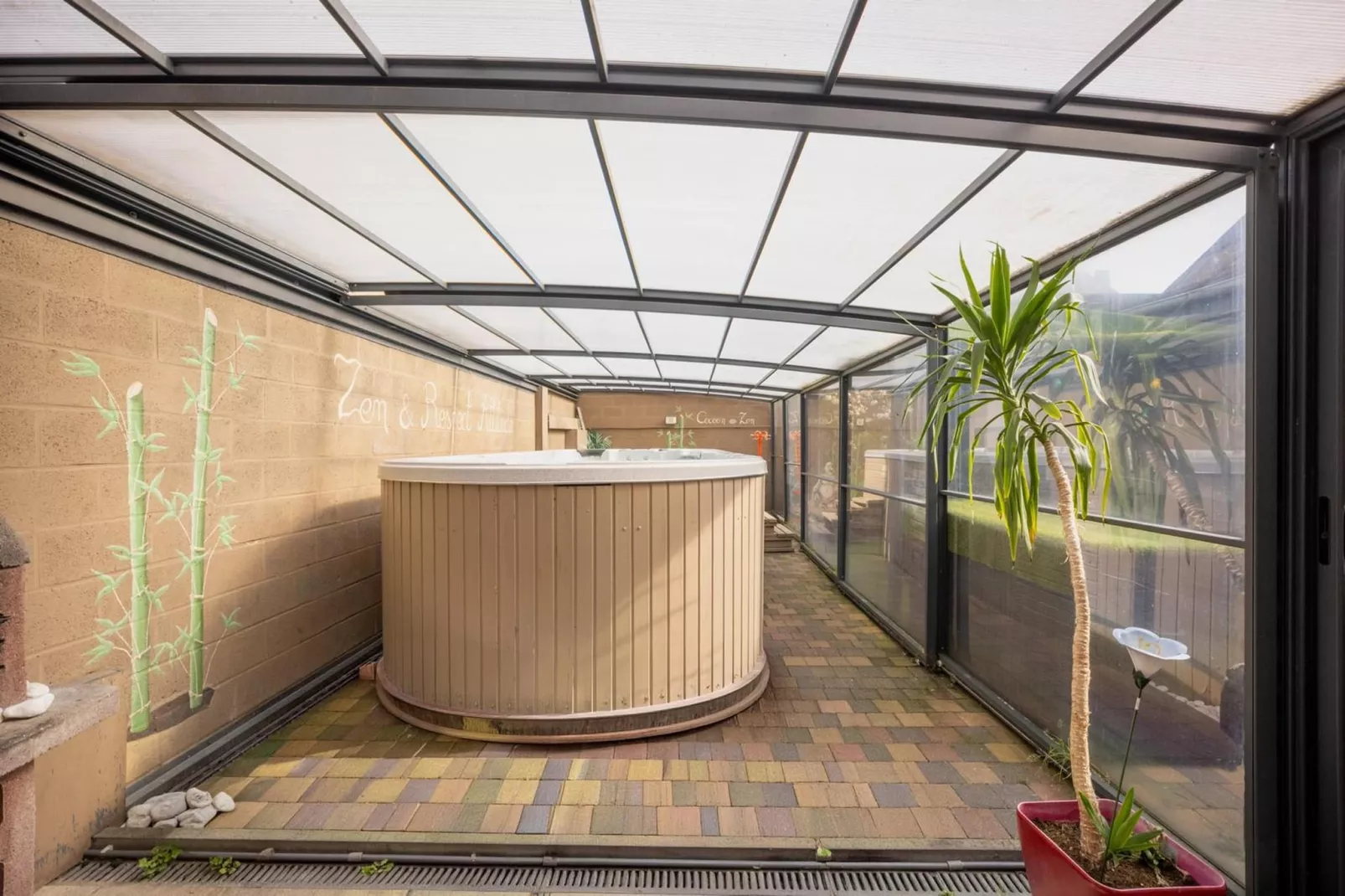 Magnifique maison de vacances pour 10 adultes avec pscine intérieure  Sauna Bains à remous et  Hamam - Wellness