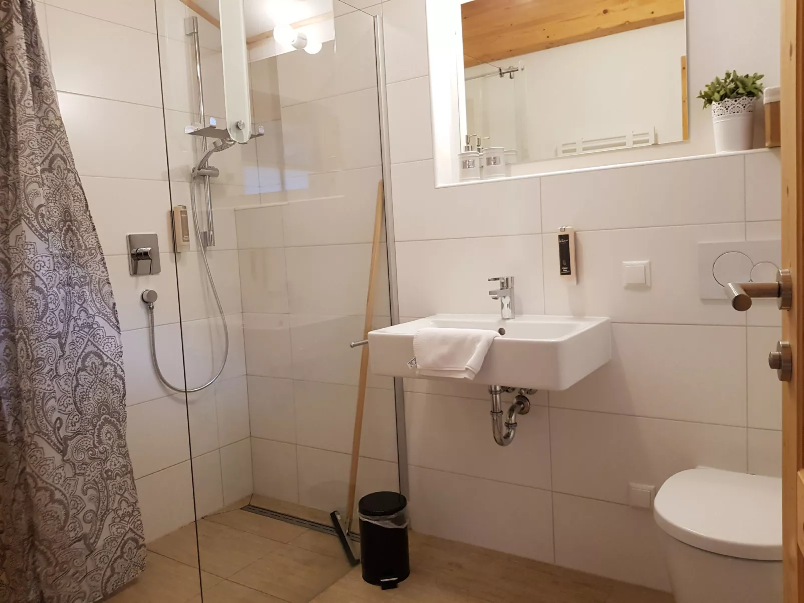 Lodge Weißsee 160 im Tauerndorf Enzingerboden - Binnen