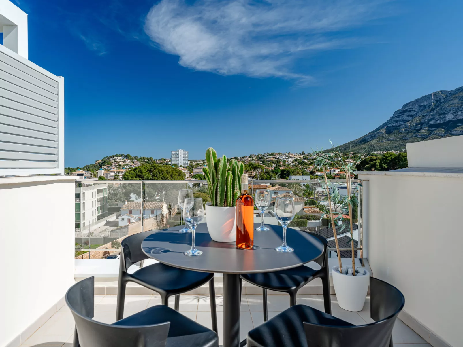 Marina Real I - Buiten