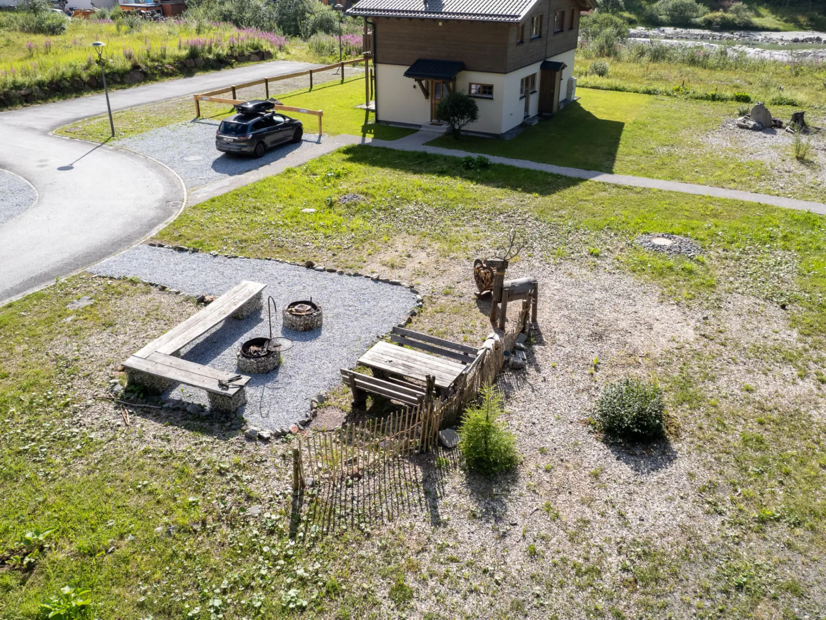 Lodge Adlerhorst 178 im Tauerndorf Enzingerboden - Buiten