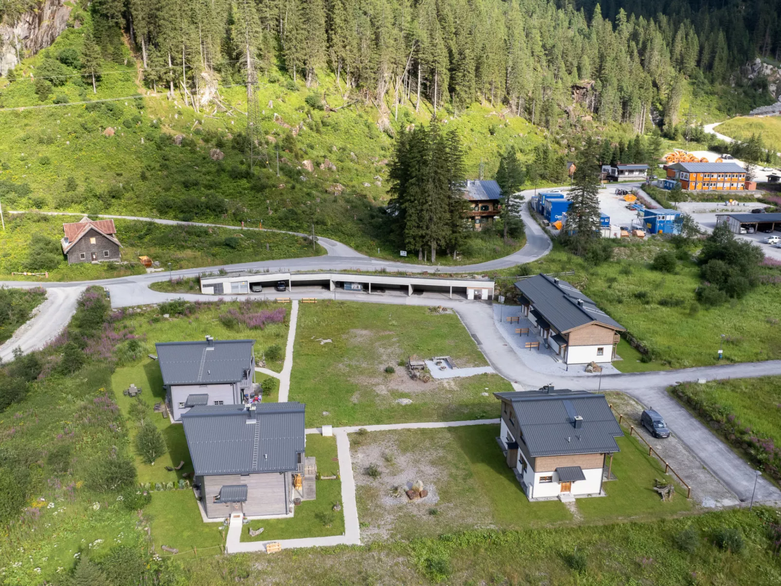 Lodge Seeblick 161 im Tauerndorf Enzingerboden - Buiten