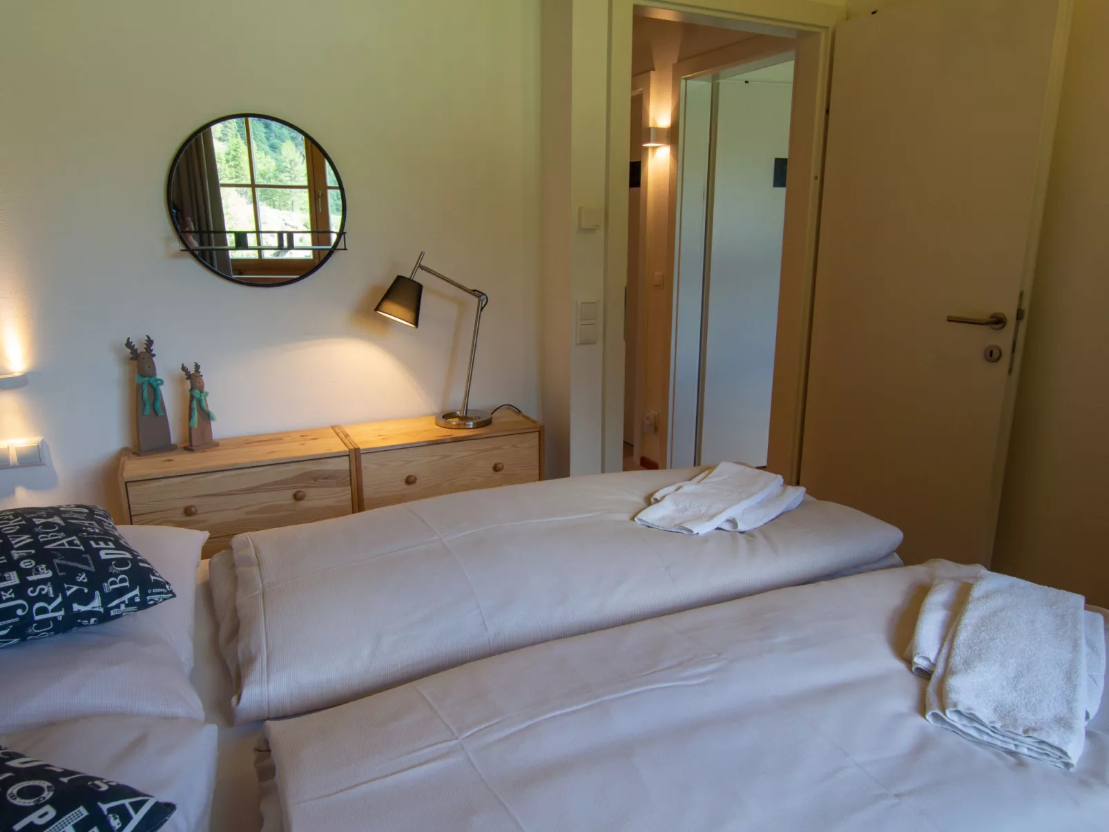 Lodge Seeblick 161 im Tauerndorf Enzingerboden - Binnen